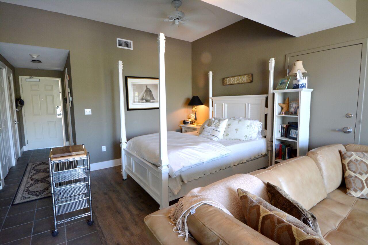 GULF PLACE TOWN CENTER CONDO - Residential