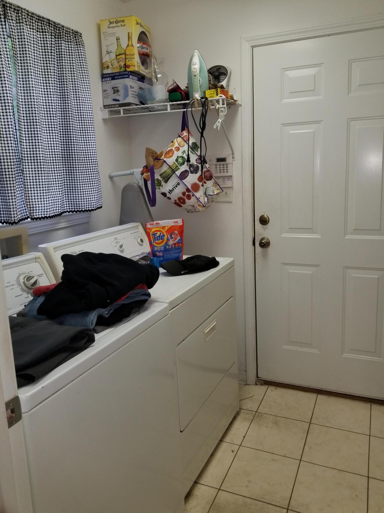 NORTH PARK T/H LOT 5 - Residential