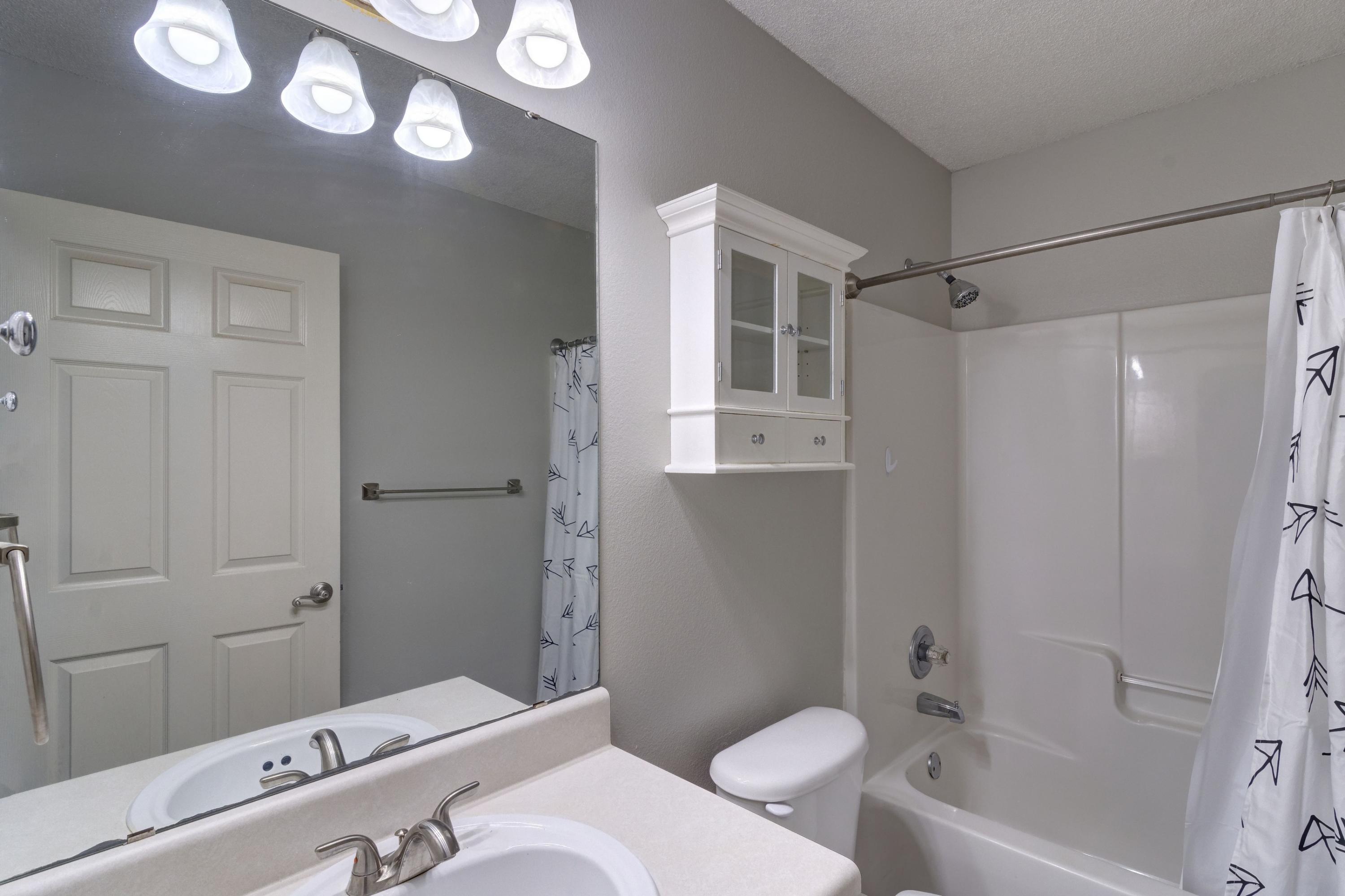 HAMPTON RIDGE ESTATES - Residential