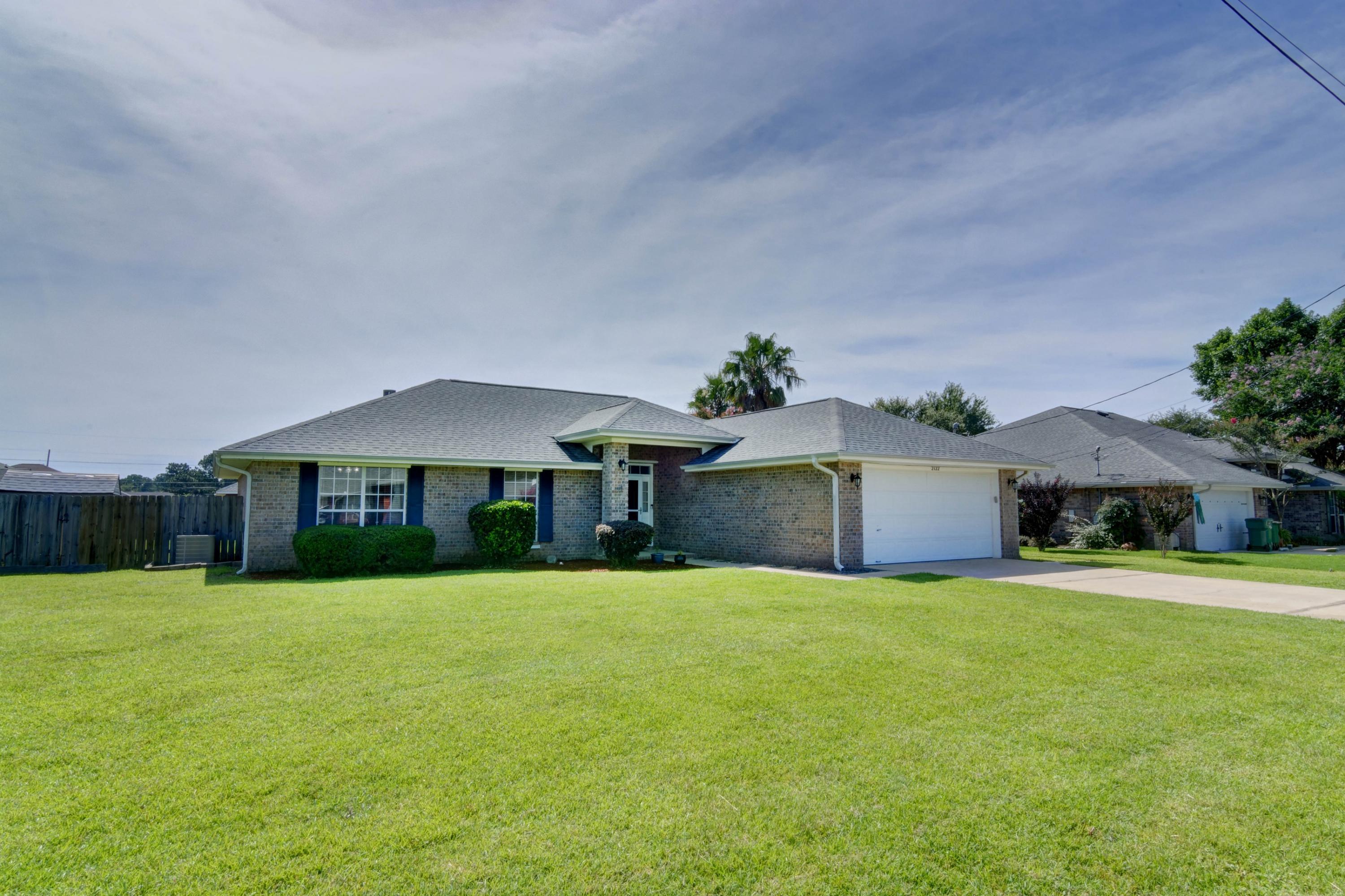 HAMPTON RIDGE ESTATES - Residential