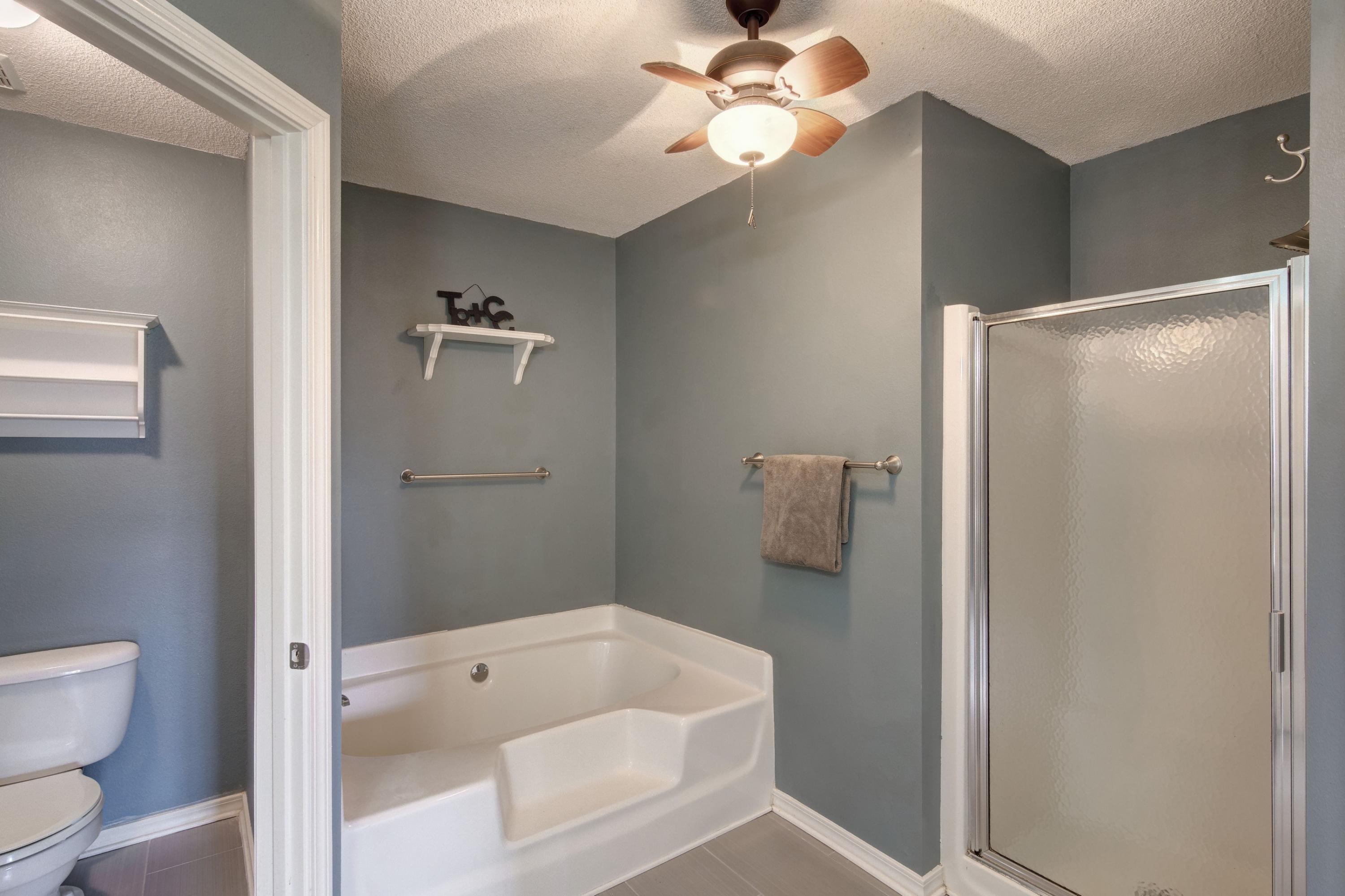 HAMPTON RIDGE ESTATES - Residential