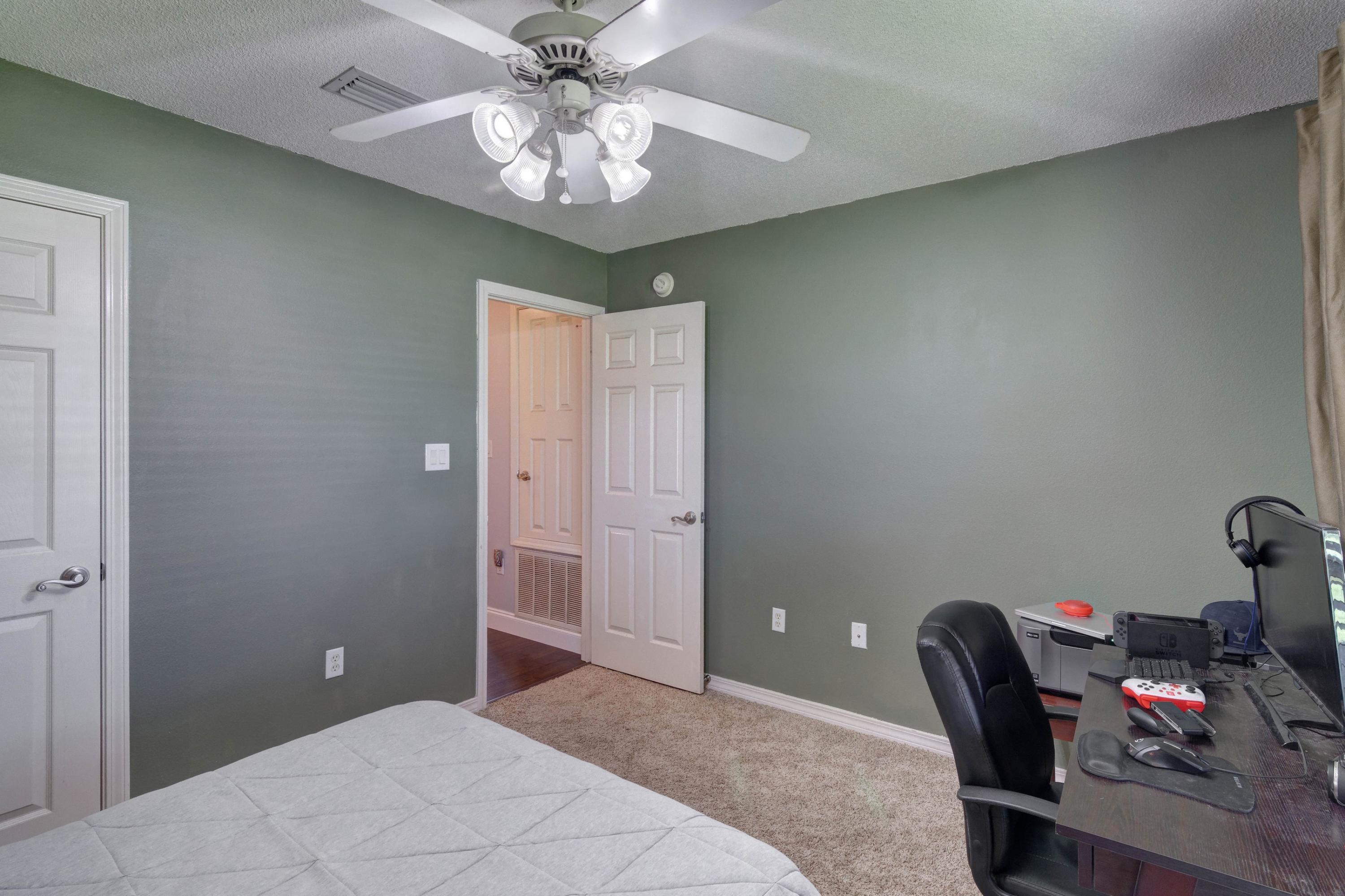 HAMPTON RIDGE ESTATES - Residential