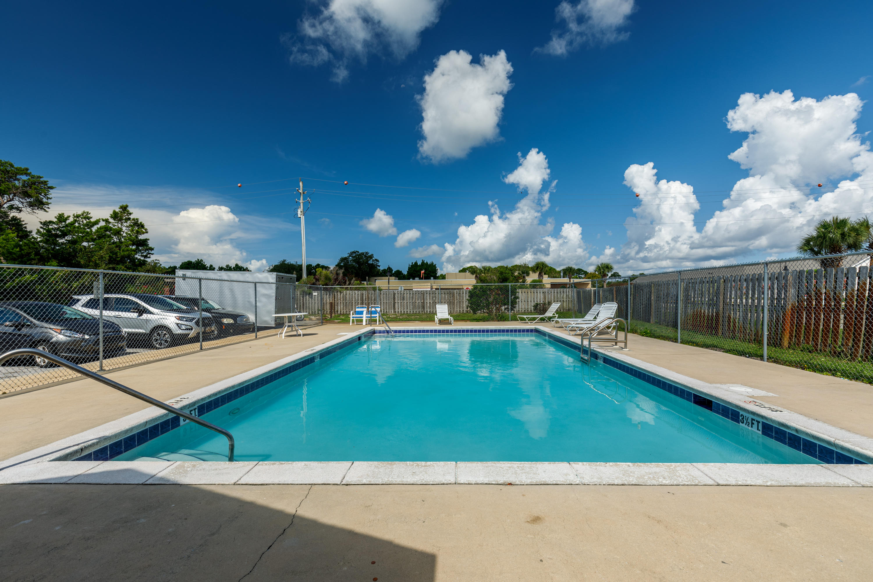 QUAIL RUN - Residential