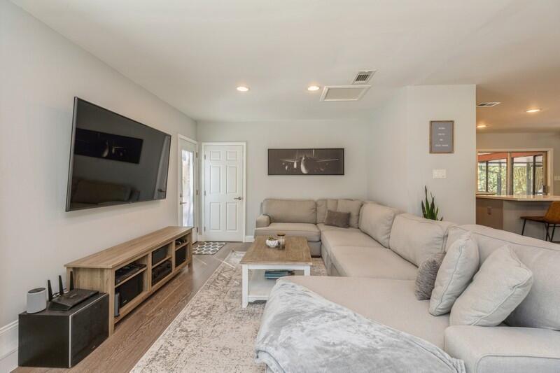 MIRAMAR ESTATES 1ST ADDN - Residential