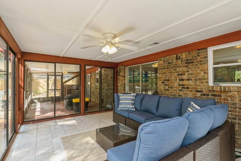 MIRAMAR ESTATES 1ST ADDN - Residential