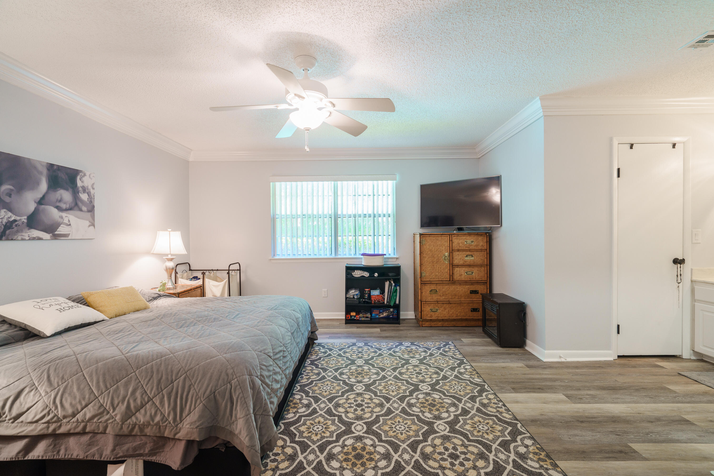 LAKEVIEW ESTATES - Residential