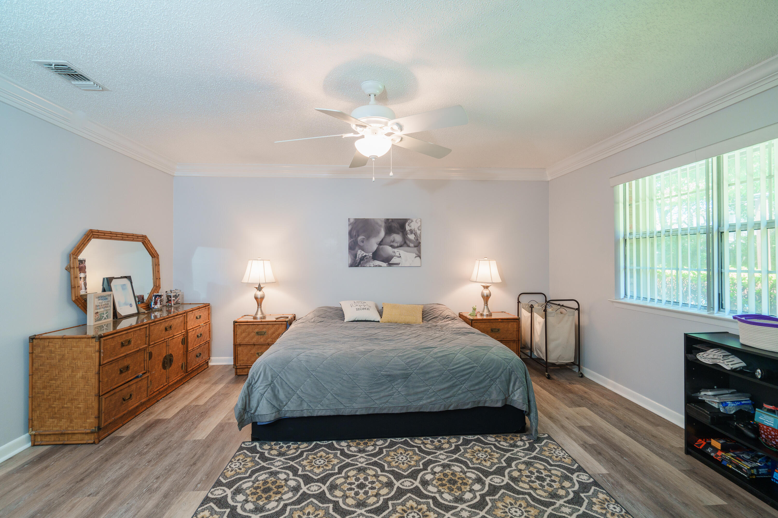 LAKEVIEW ESTATES - Residential