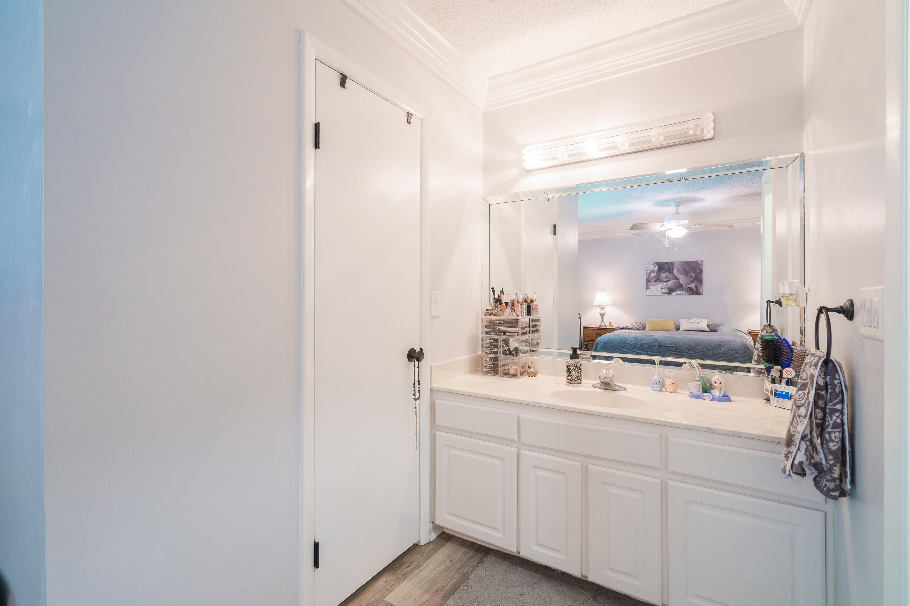 LAKEVIEW ESTATES - Residential