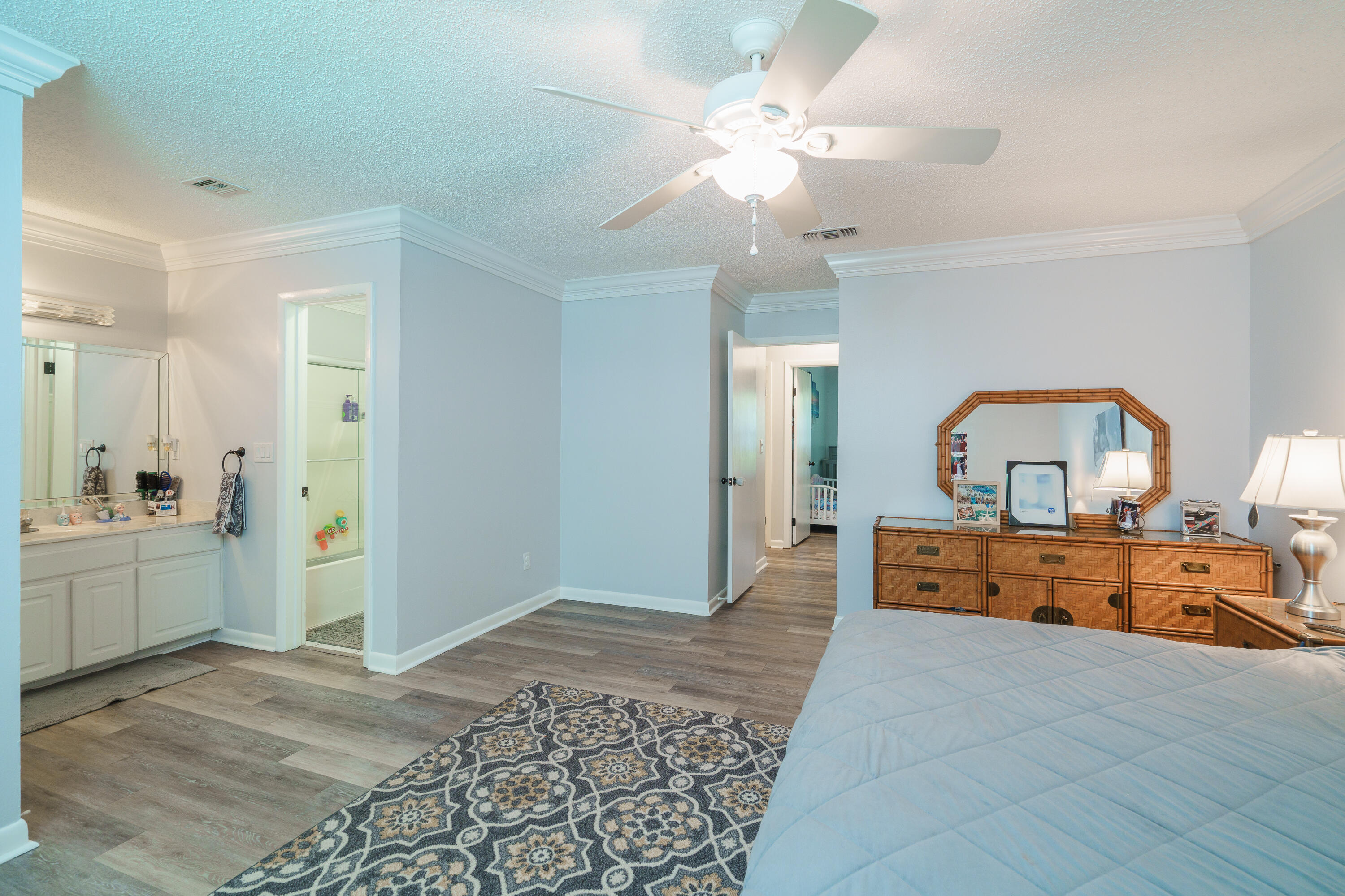 LAKEVIEW ESTATES - Residential