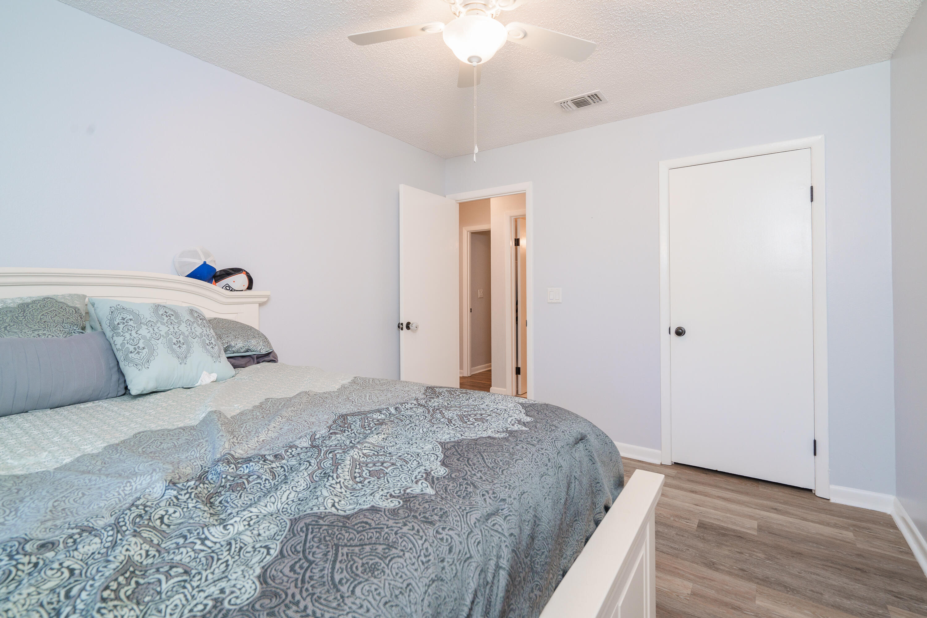 LAKEVIEW ESTATES - Residential