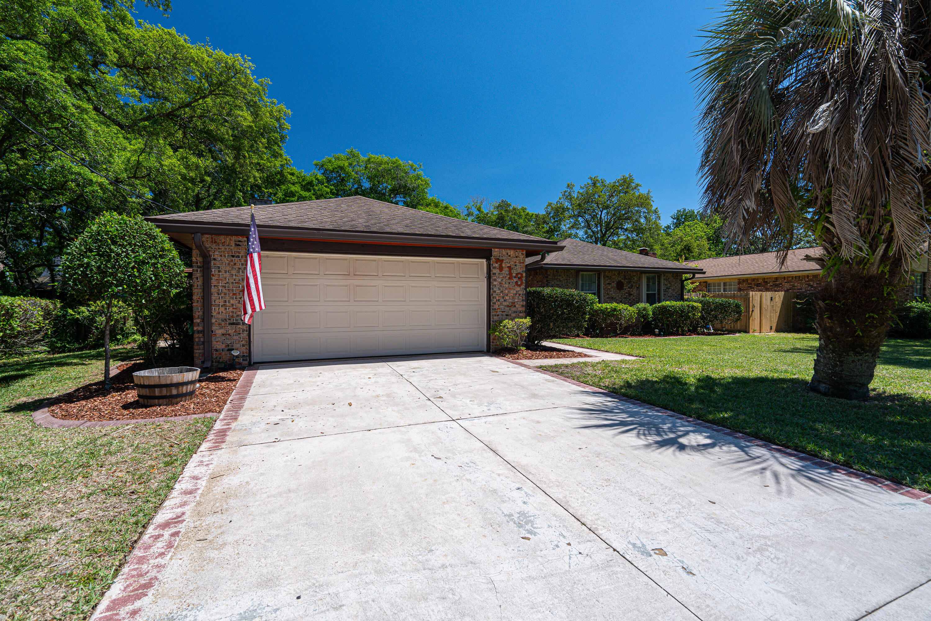 LAKEVIEW ESTATES - Residential