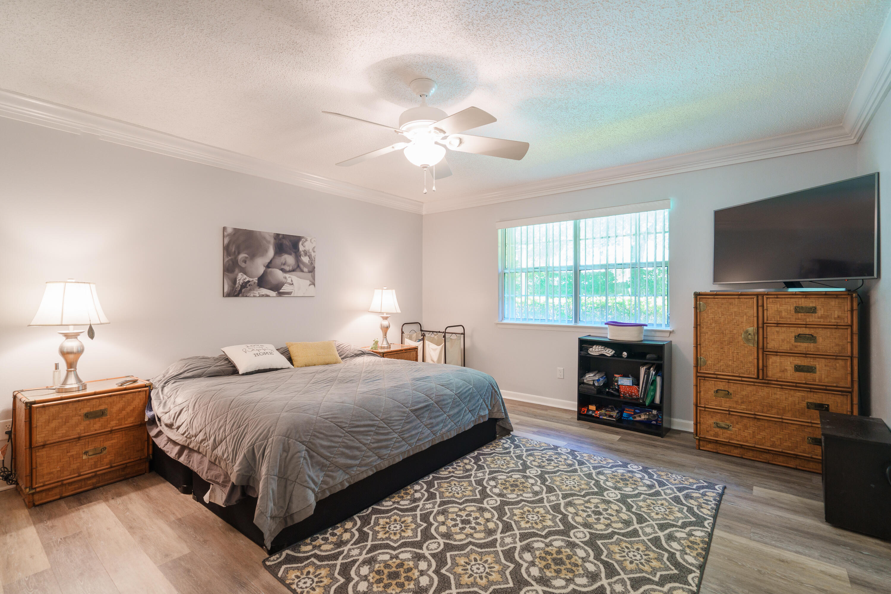 LAKEVIEW ESTATES - Residential