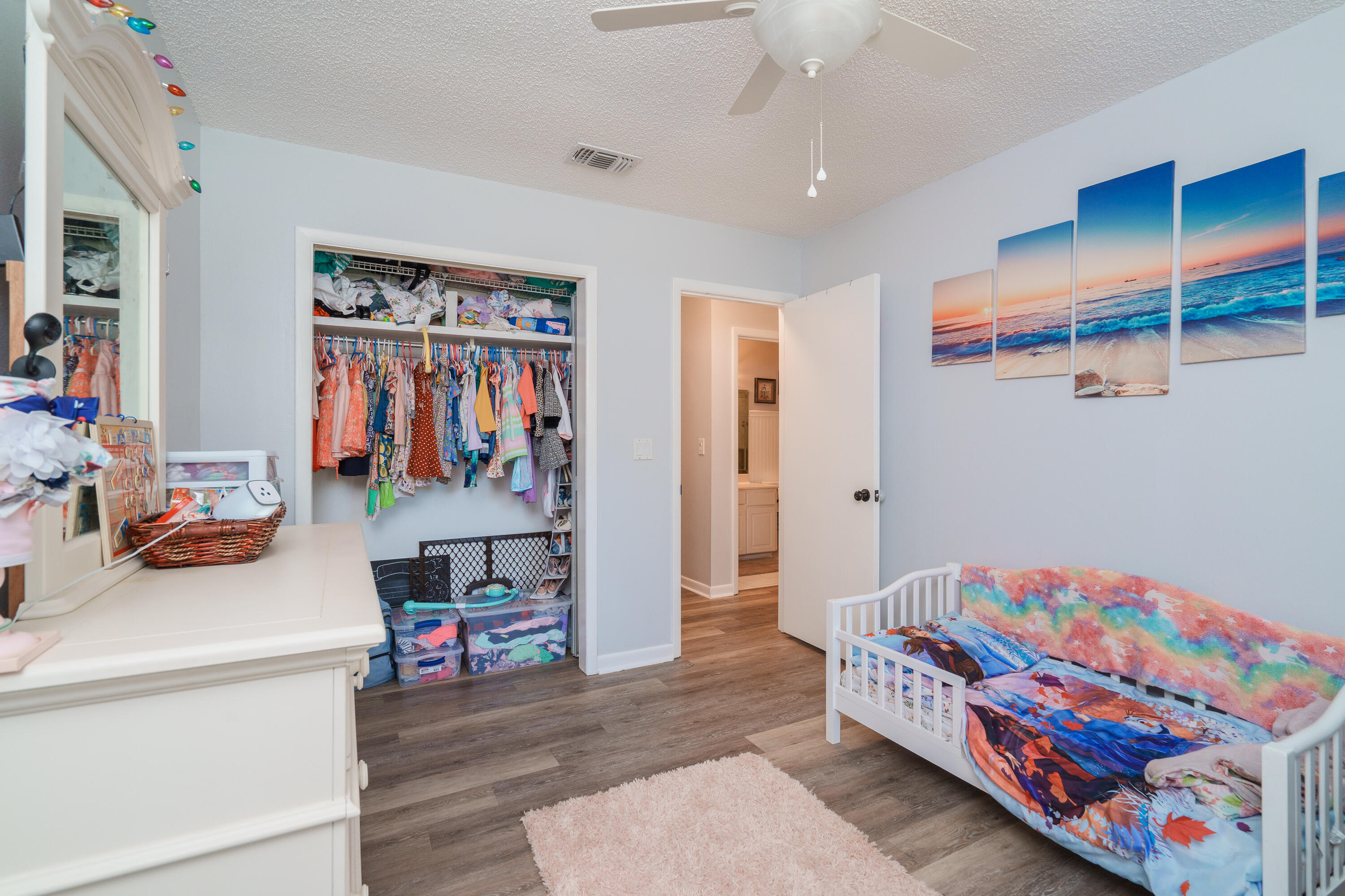 LAKEVIEW ESTATES - Residential