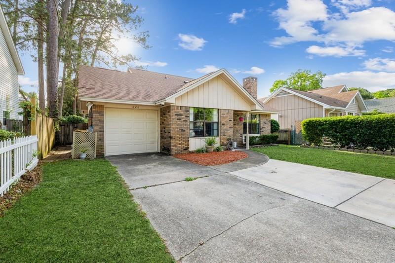 CANDLEWOOD VILLAGE - Residential