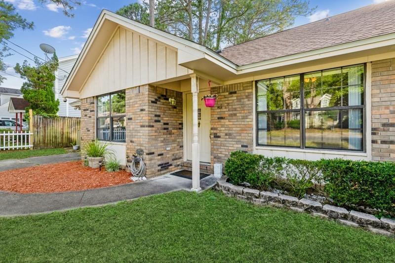 CANDLEWOOD VILLAGE - Residential
