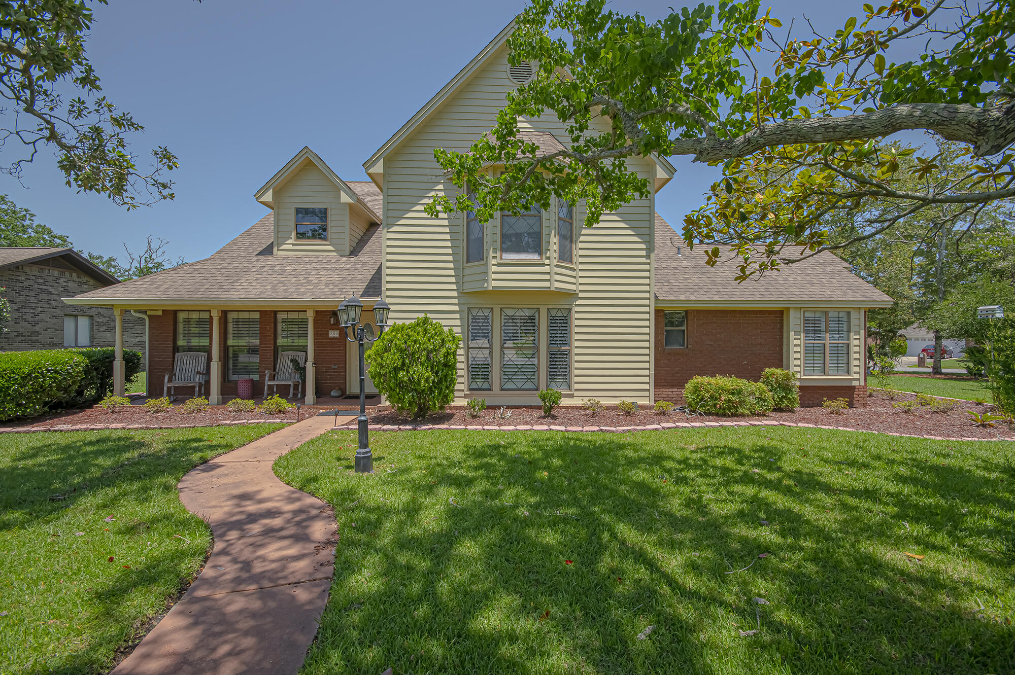 BAY WEST ESTATES UNIT 1 - Residential