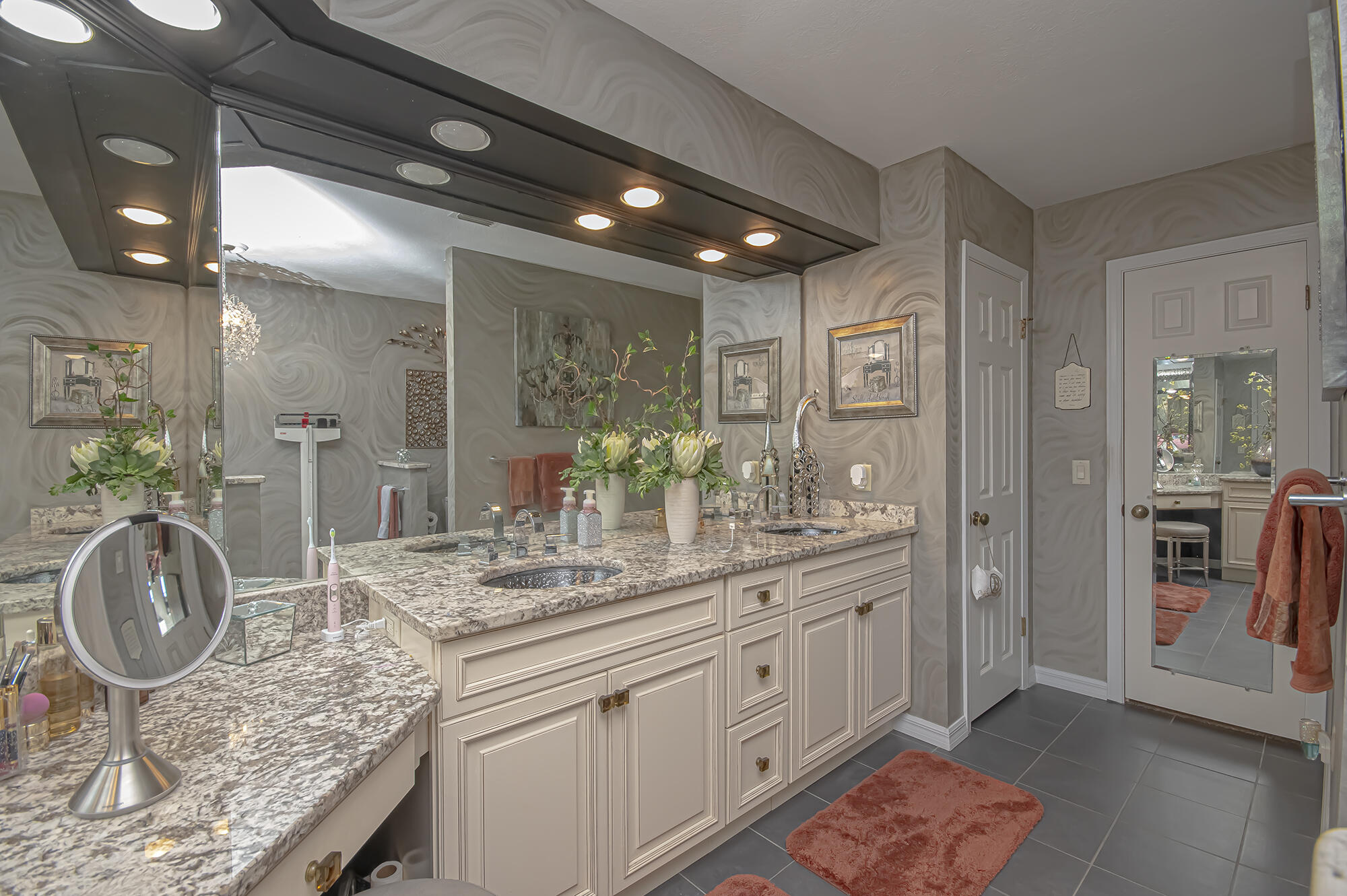 BAY WEST ESTATES UNIT 1 - Residential