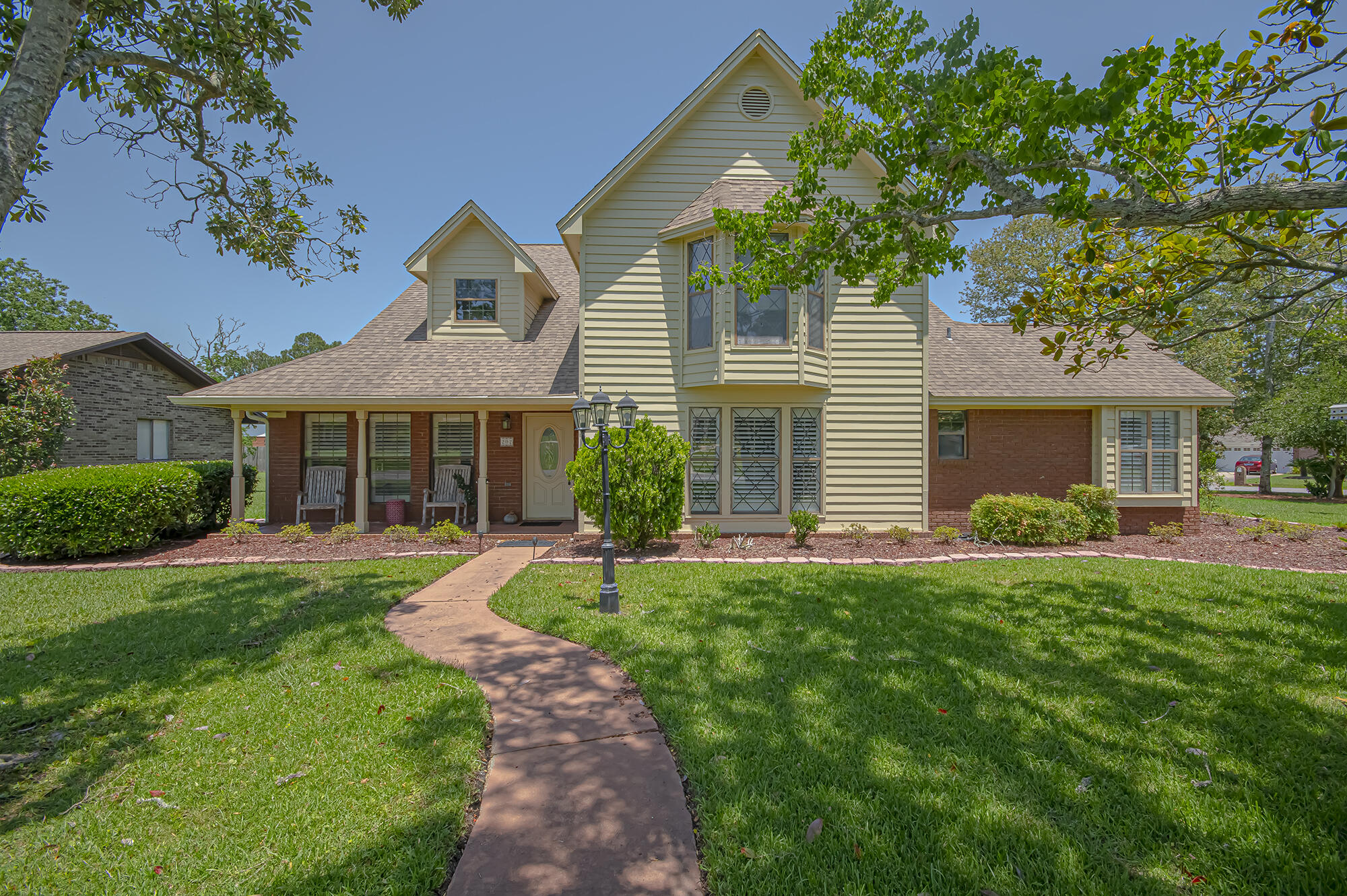 BAY WEST ESTATES UNIT 1 - Residential