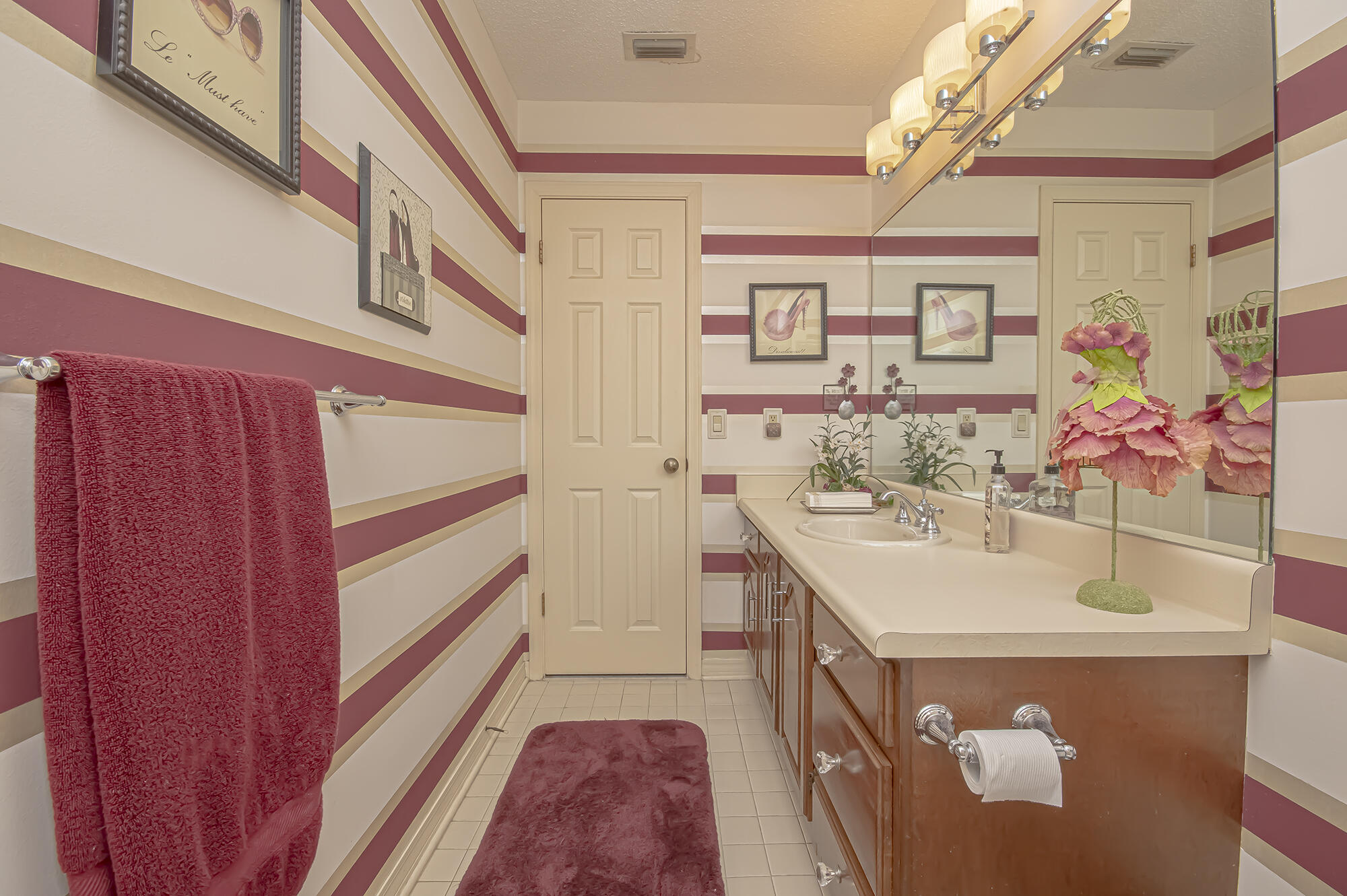 BAY WEST ESTATES UNIT 1 - Residential