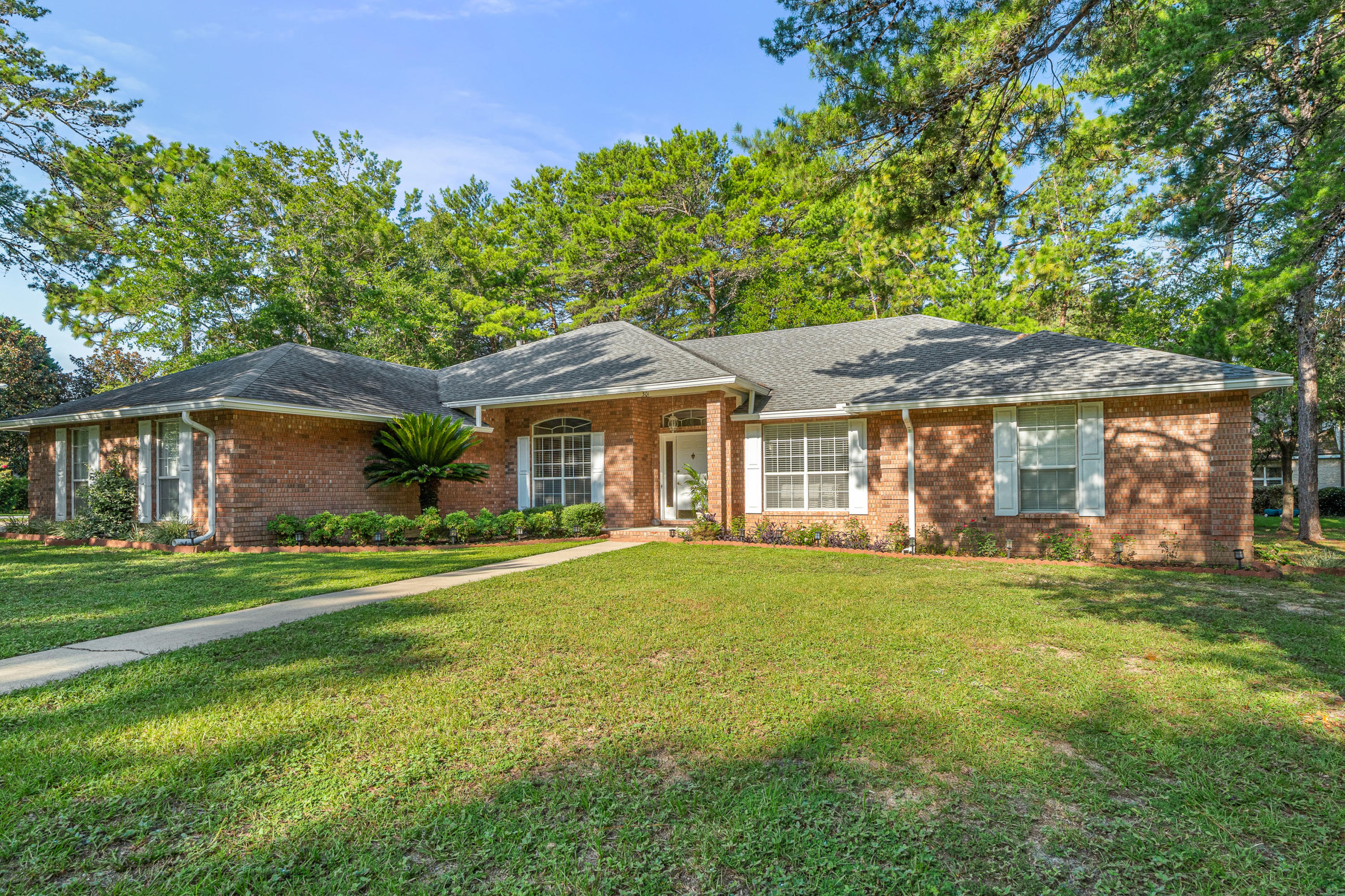 ROCKY BAYOU ESTATES 10A - Residential