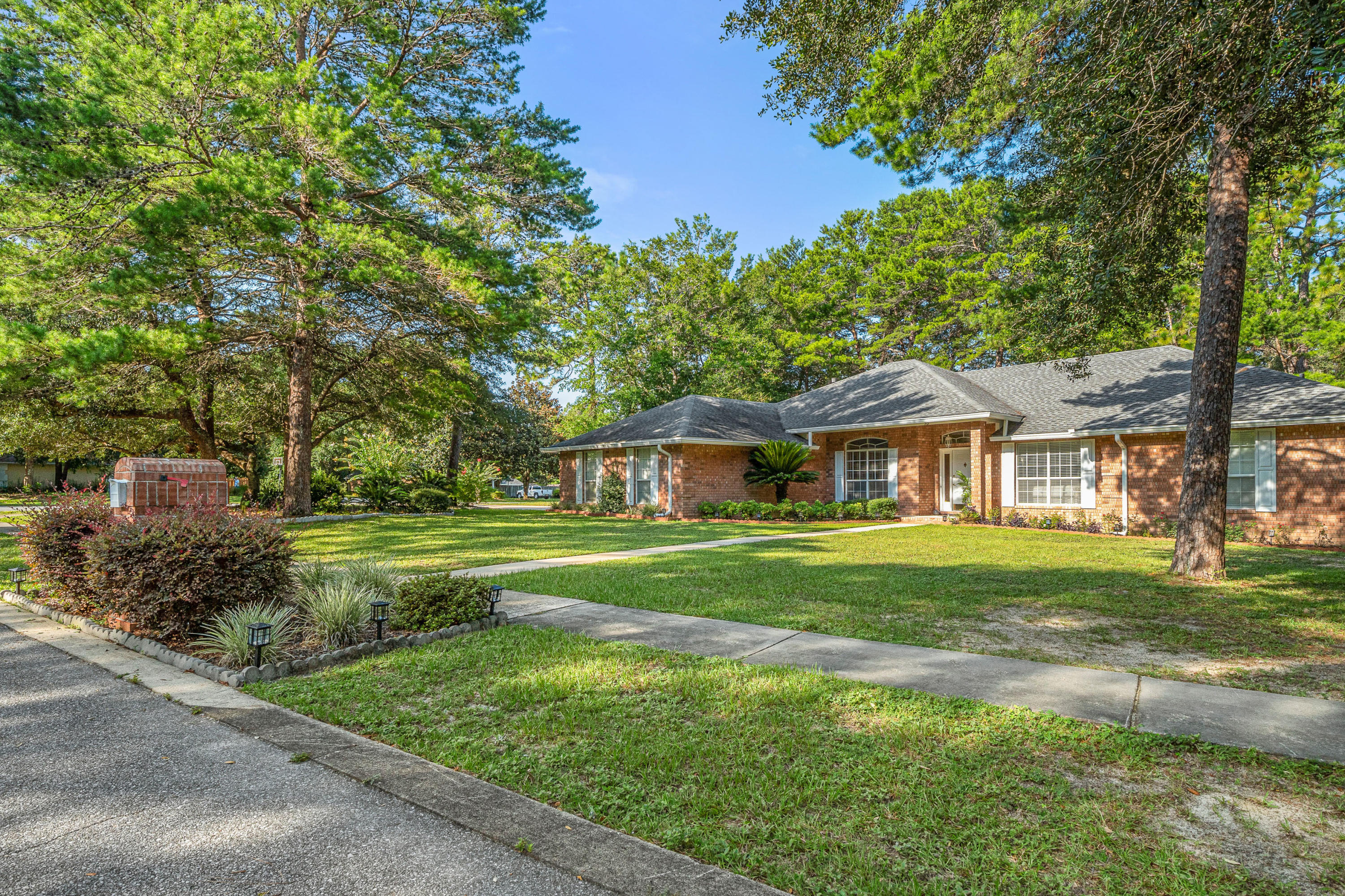 ROCKY BAYOU ESTATES 10A - Residential