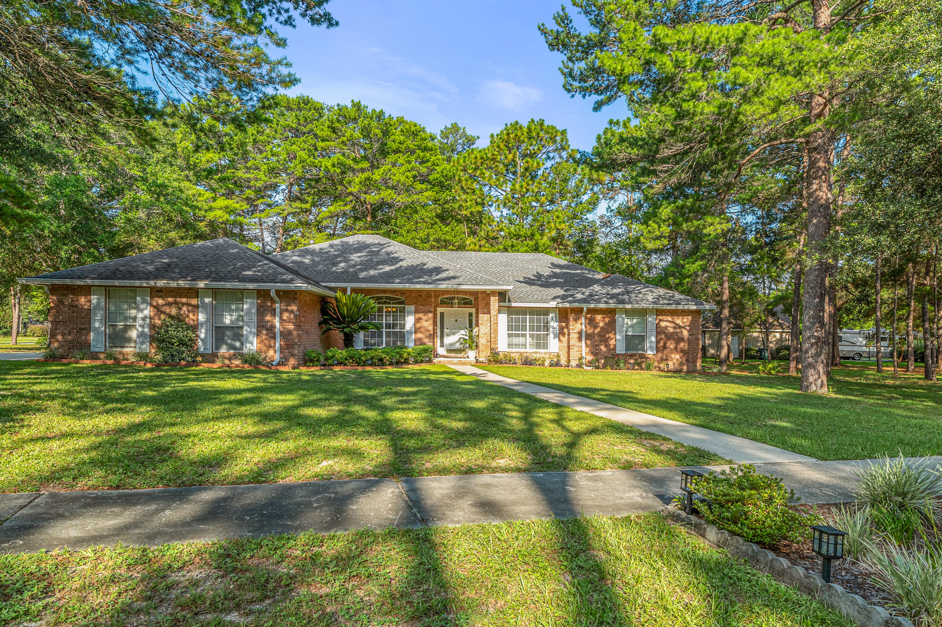 ROCKY BAYOU ESTATES 10A - Residential