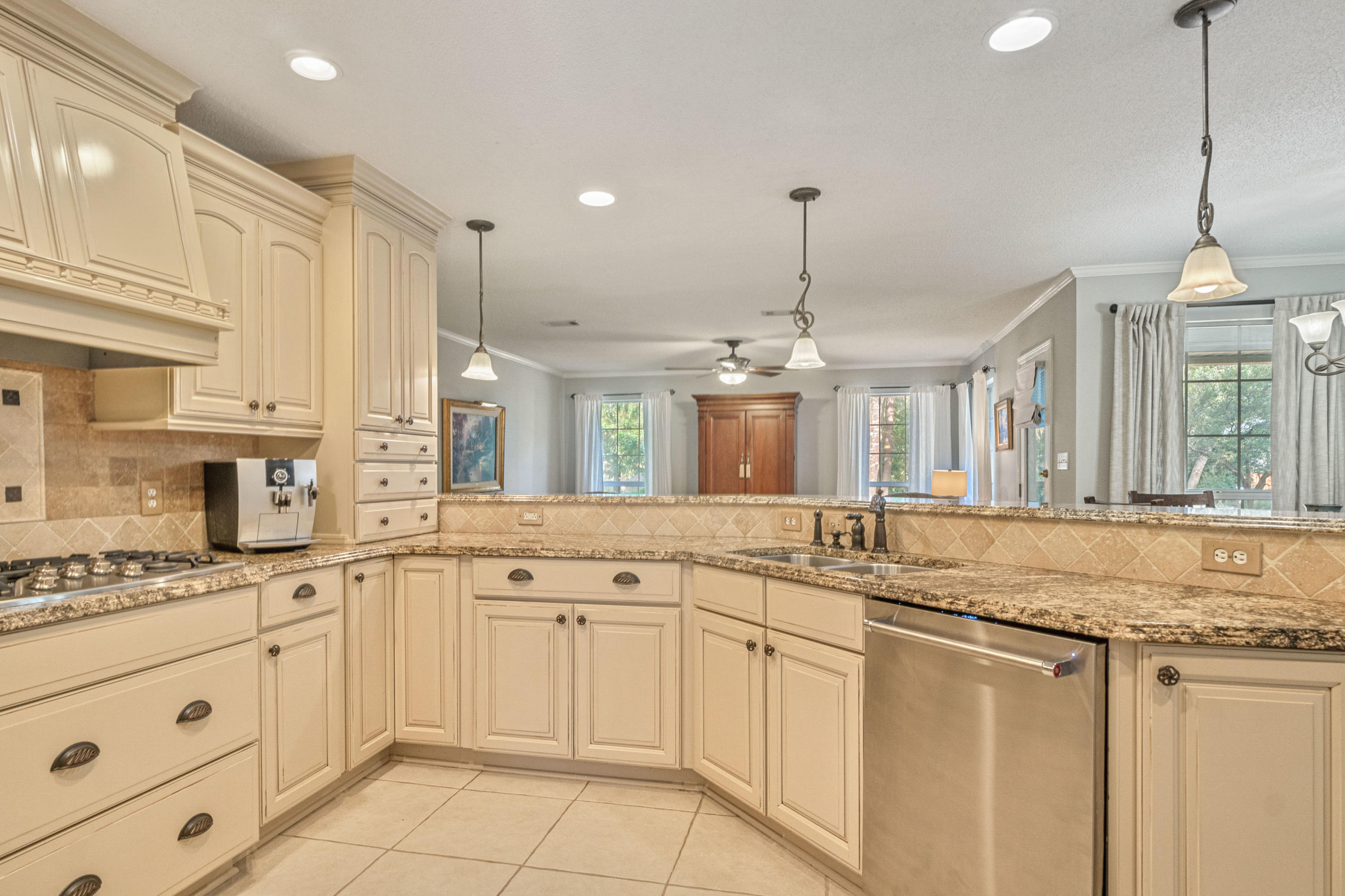 ROCKY BAYOU ESTATES 10A - Residential