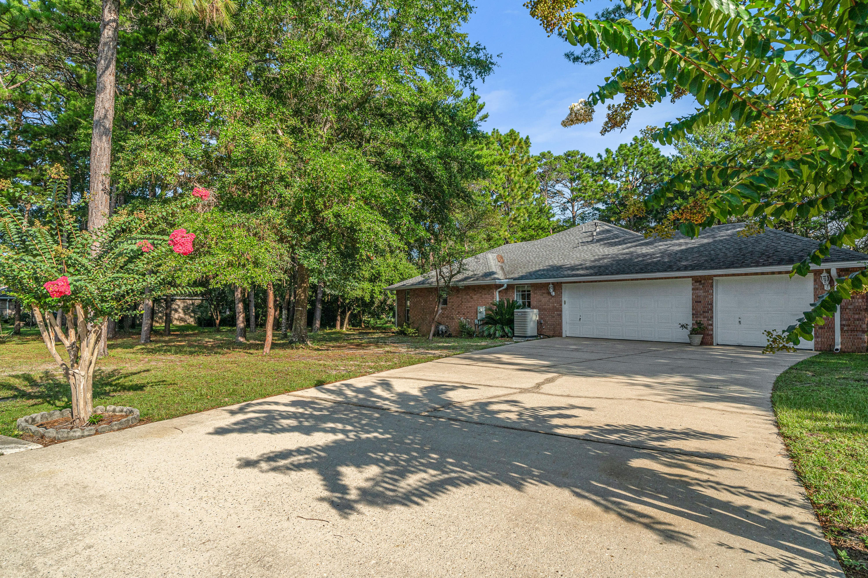 ROCKY BAYOU ESTATES 10A - Residential