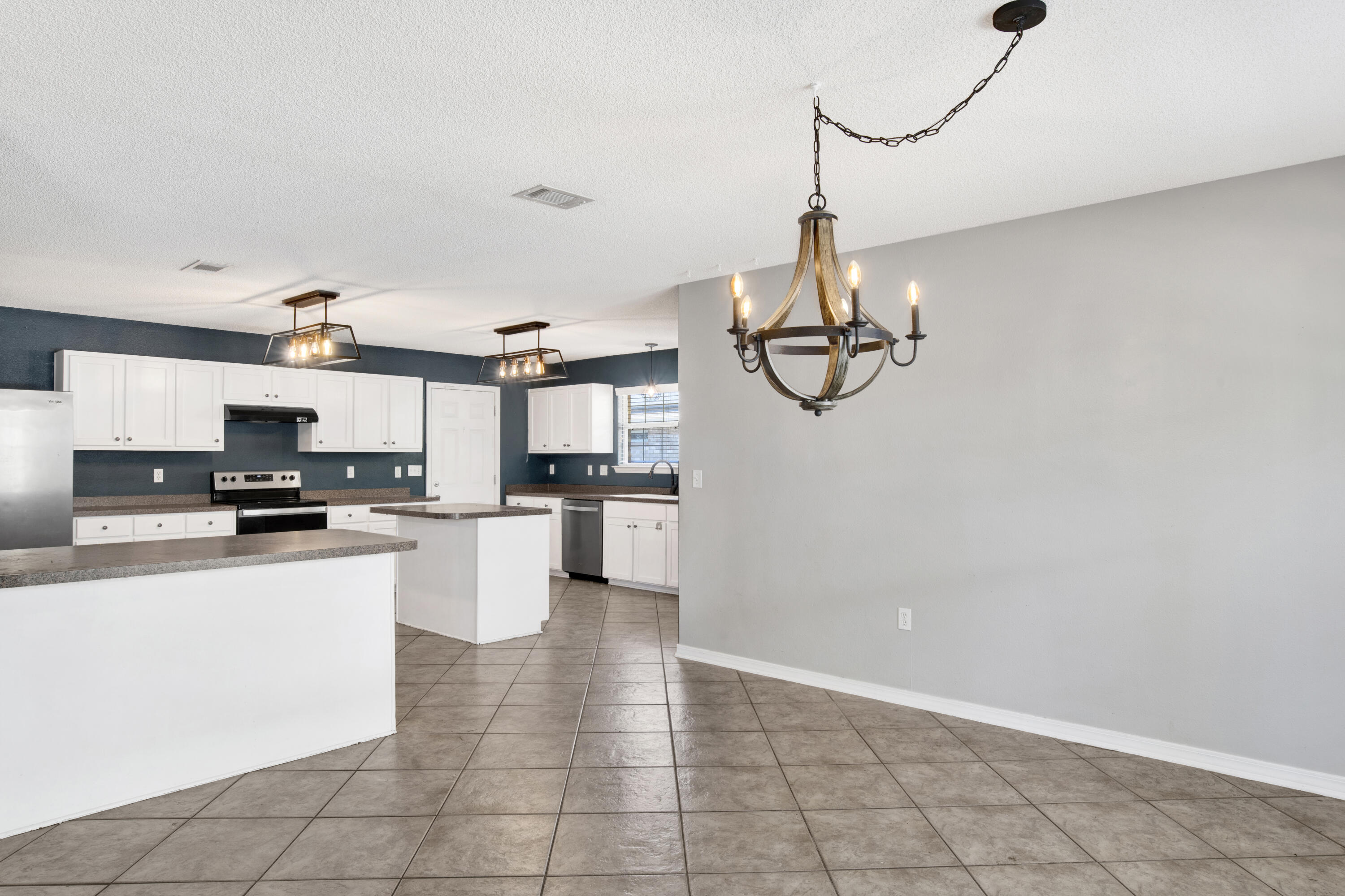 HOLLEY BY THE SEA - Residential