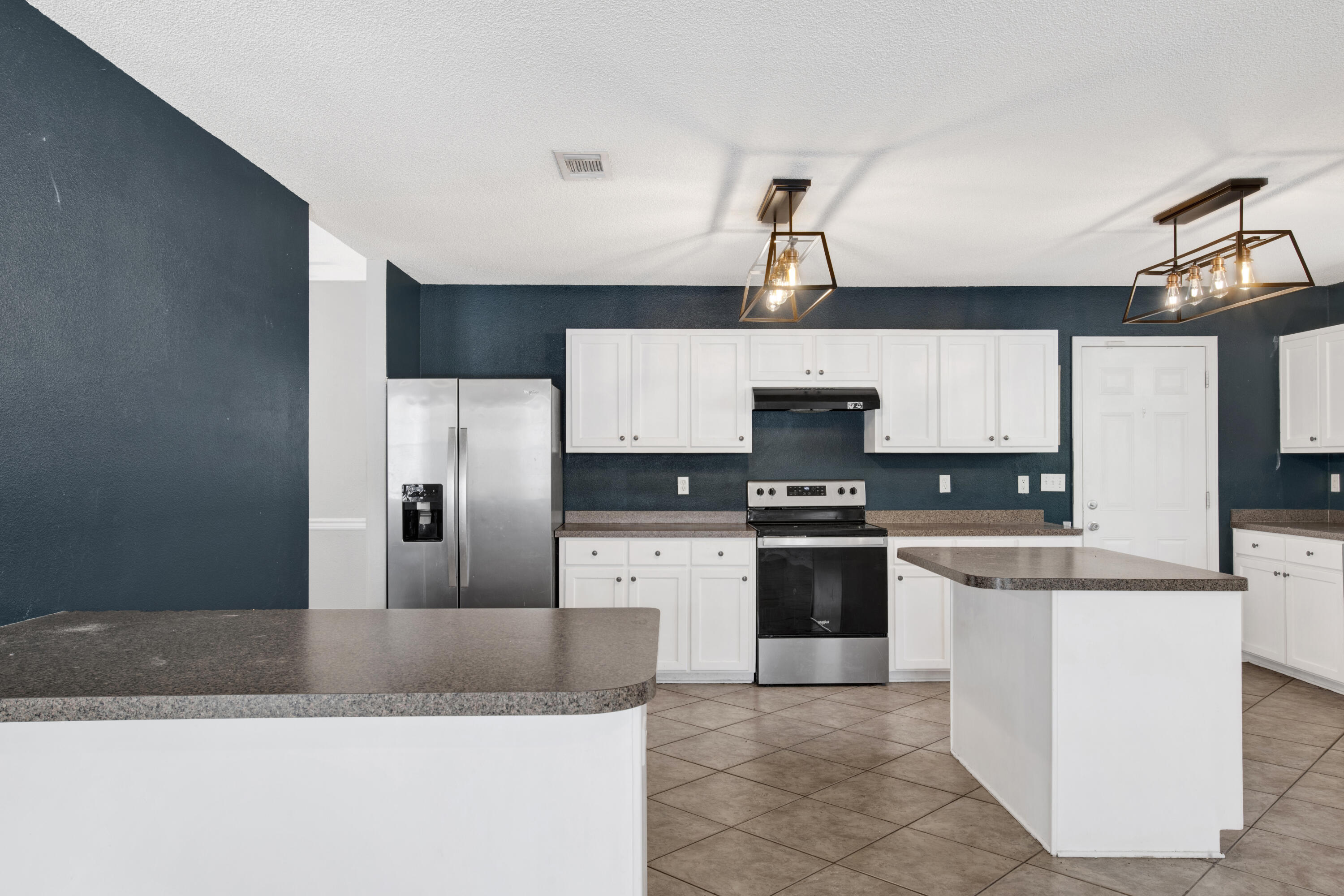 HOLLEY BY THE SEA - Residential