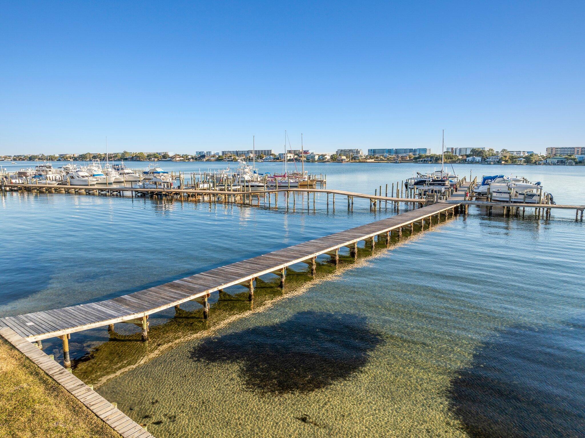 BROOKS LANDING - Residential Lease