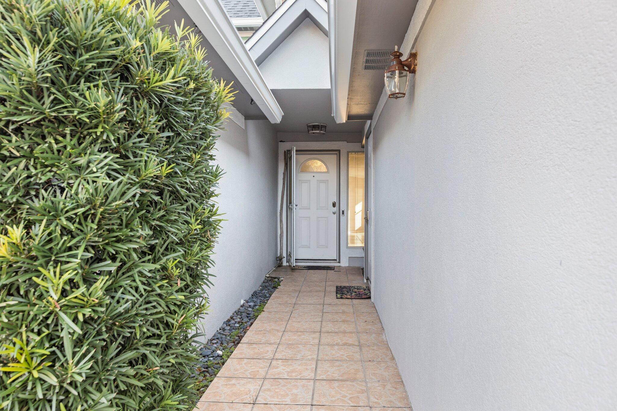 BROOKS LANDING - Residential Lease