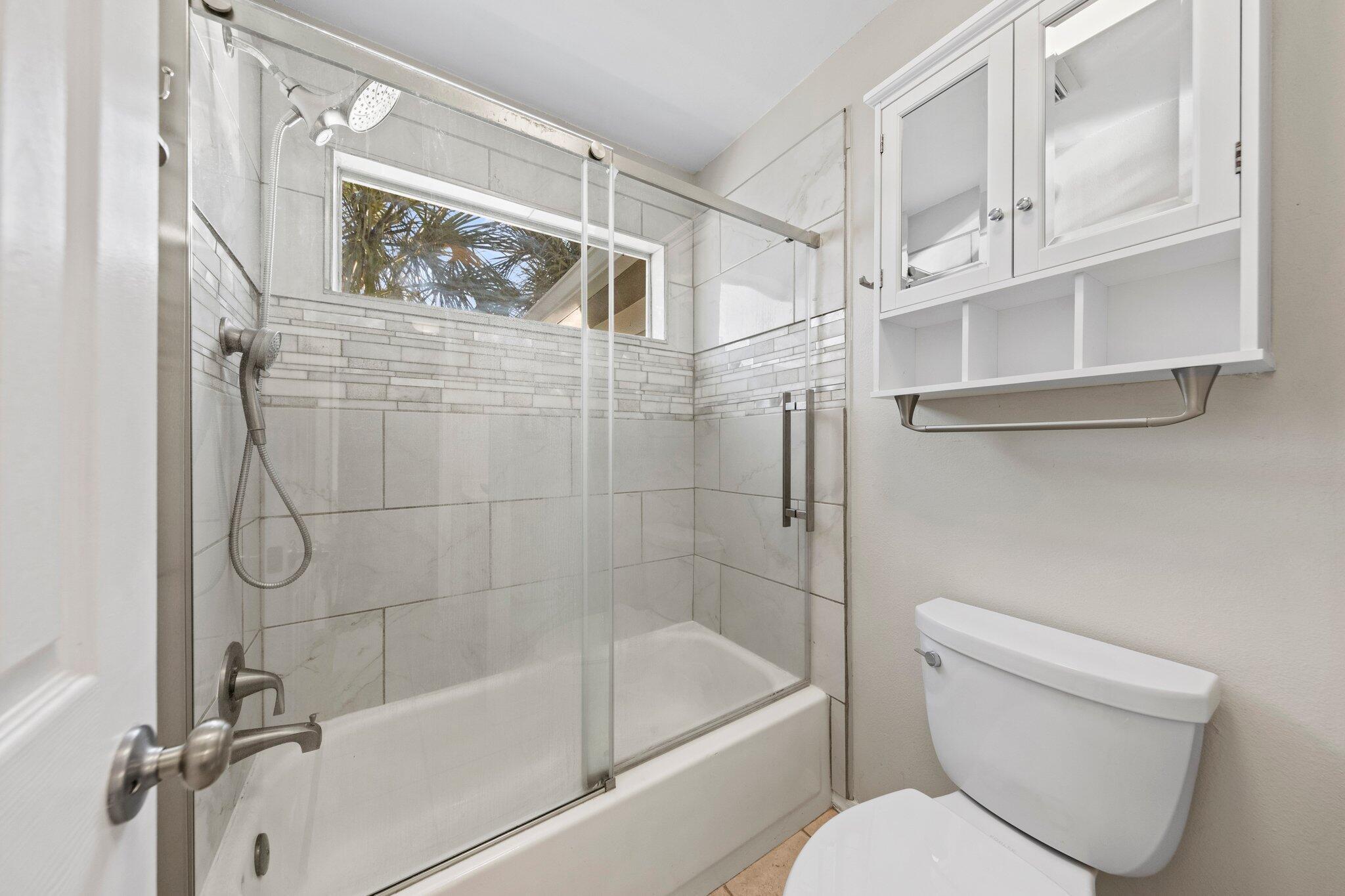 BROOKS LANDING - Residential Lease