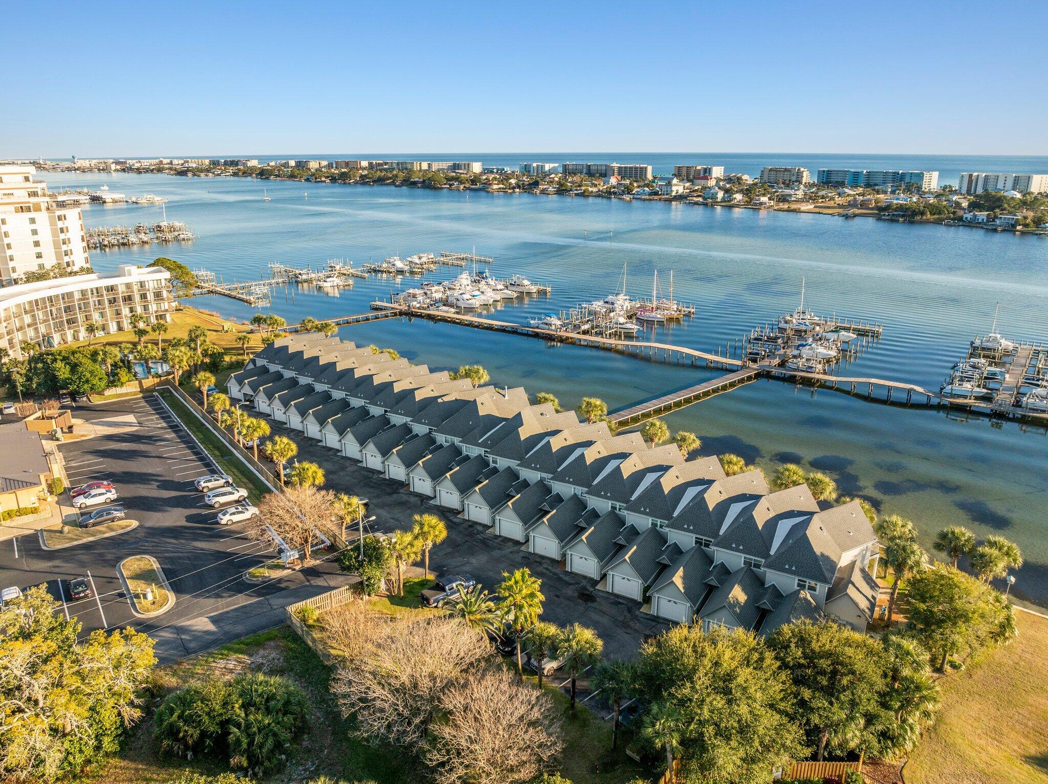 BROOKS LANDING - Residential Lease