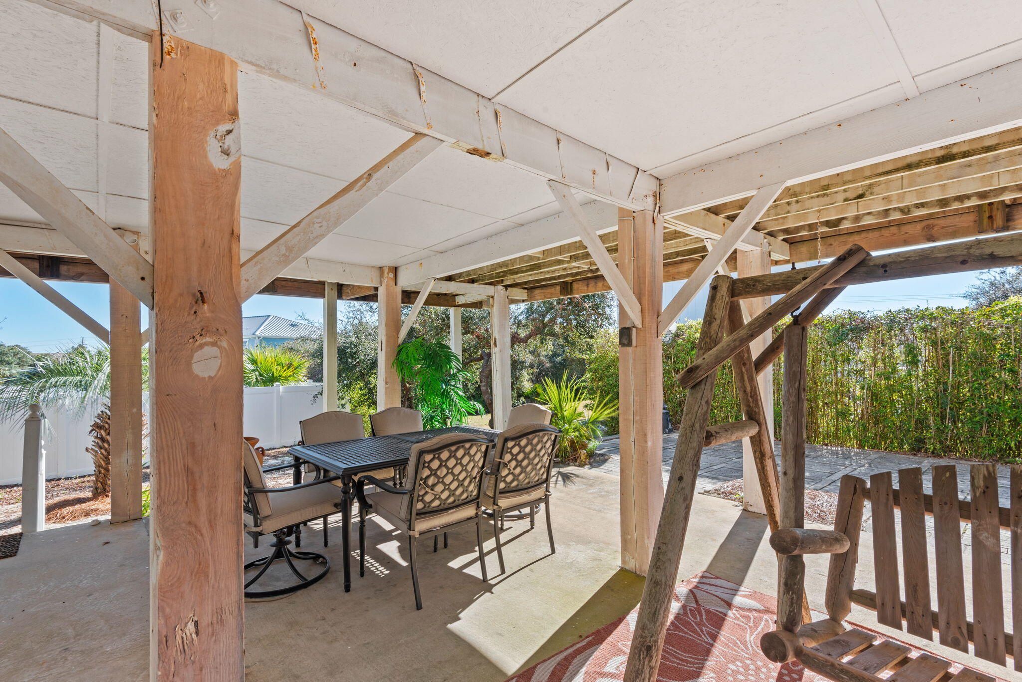 BEACH HIGHLAND 1ST ADD - Residential Lease