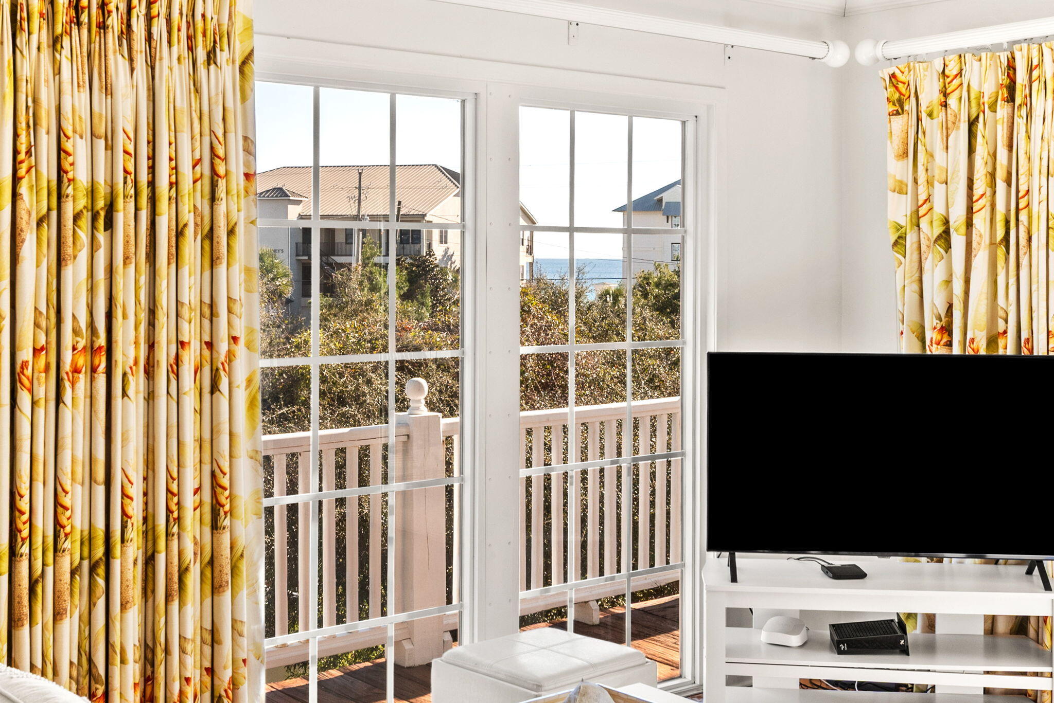 BEACH HIGHLAND 1ST ADD - Residential Lease