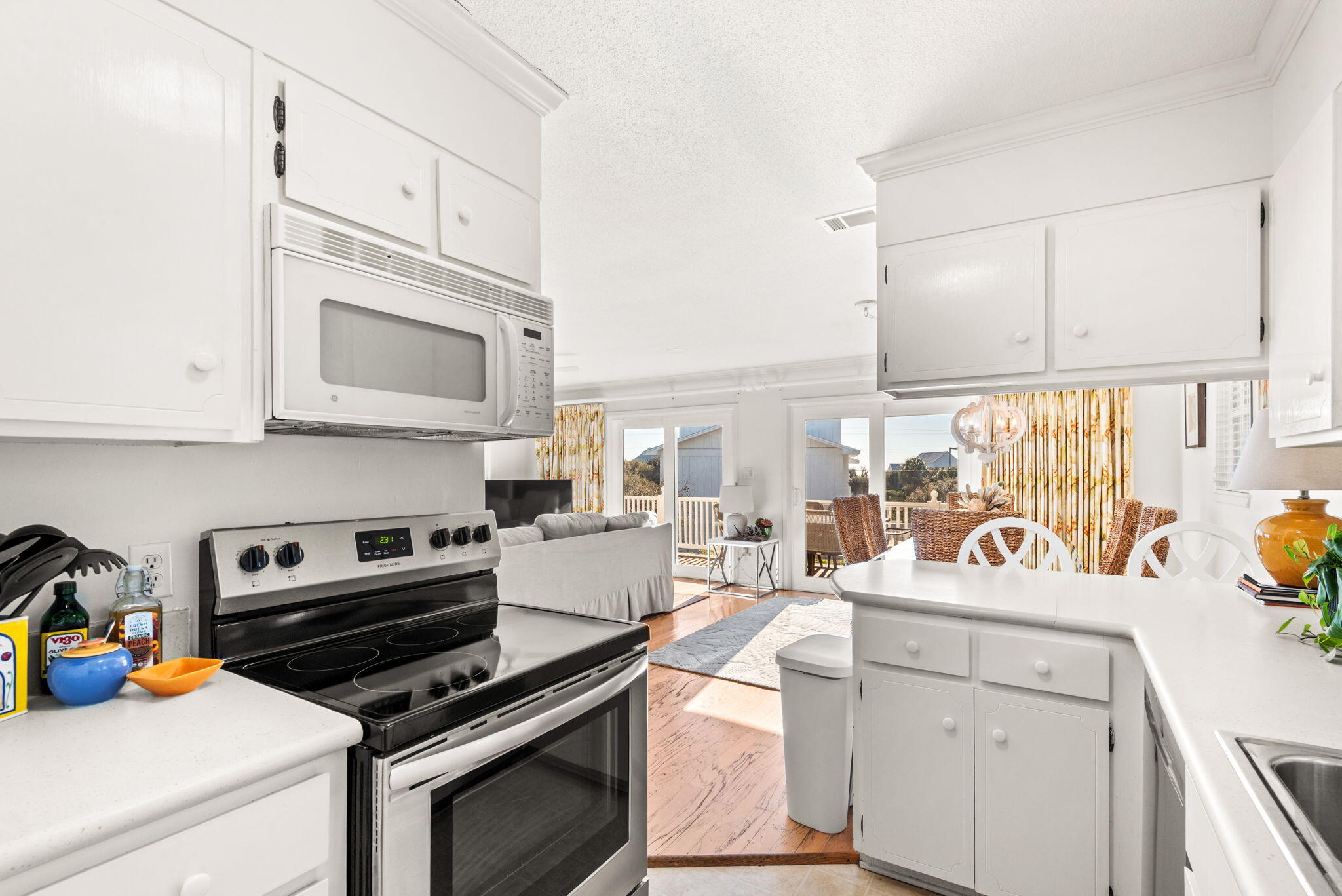 BEACH HIGHLAND 1ST ADD - Residential Lease