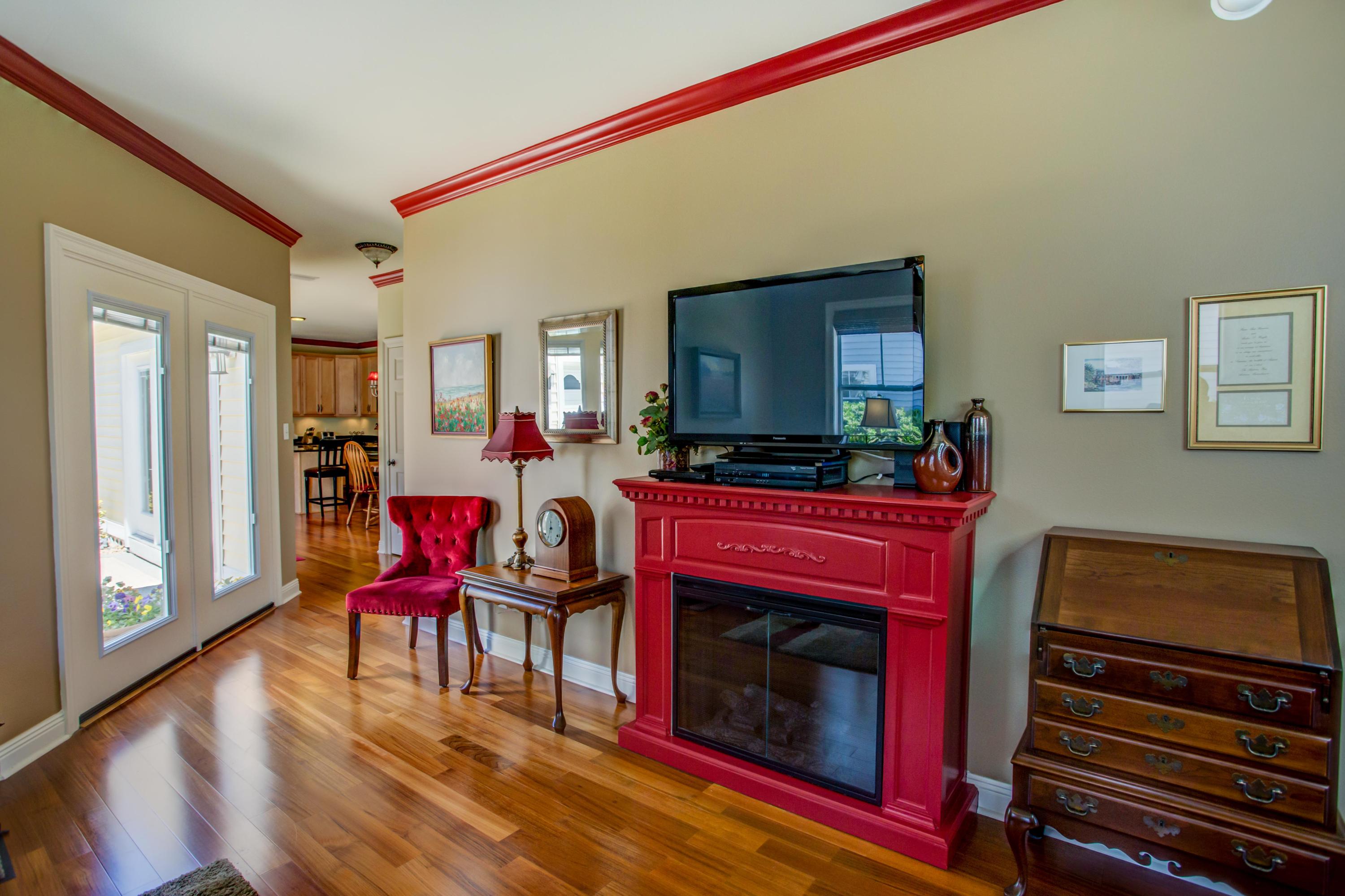 SOVEREIGN ISLE S/D - Residential