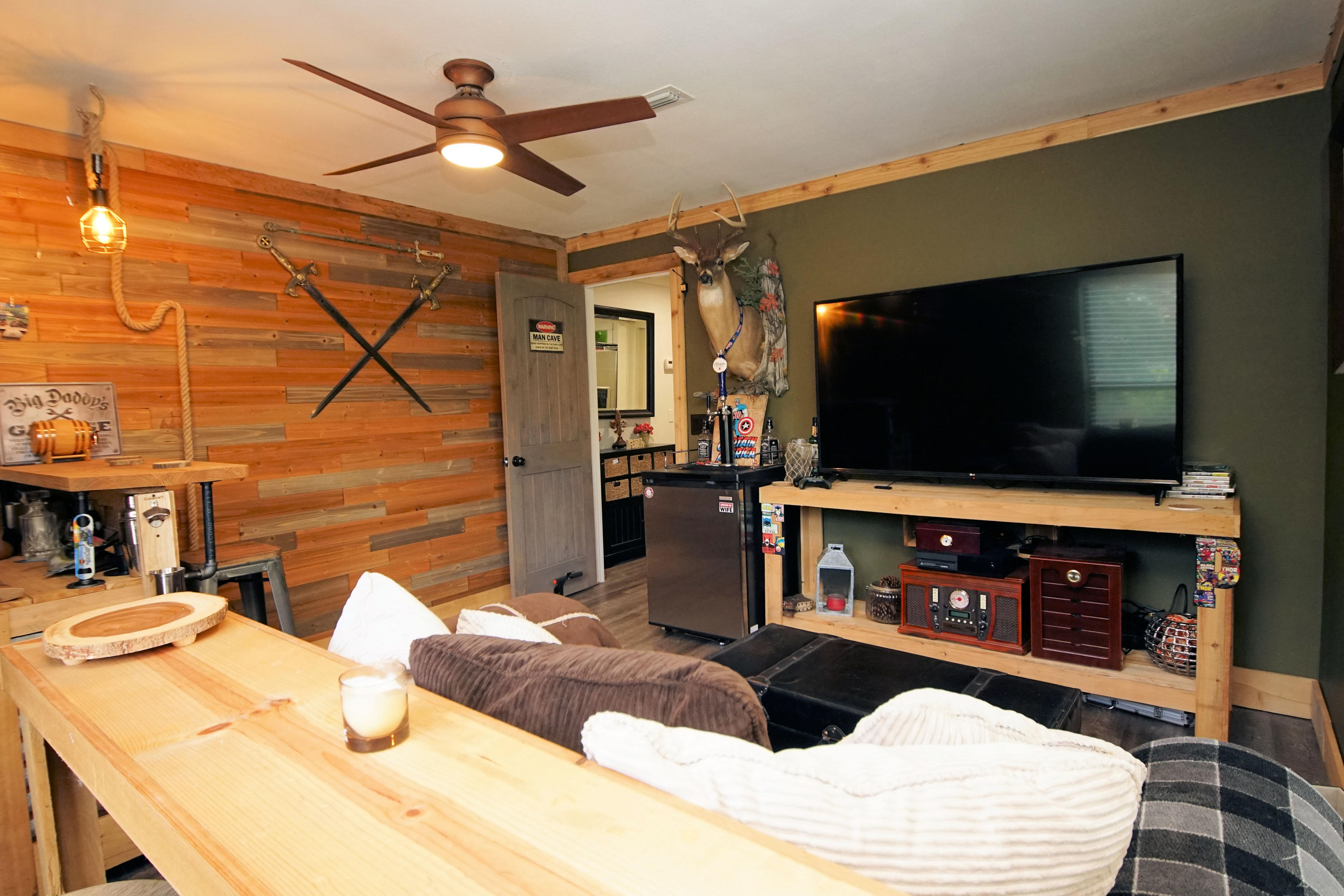 ALOMA S/D - Residential