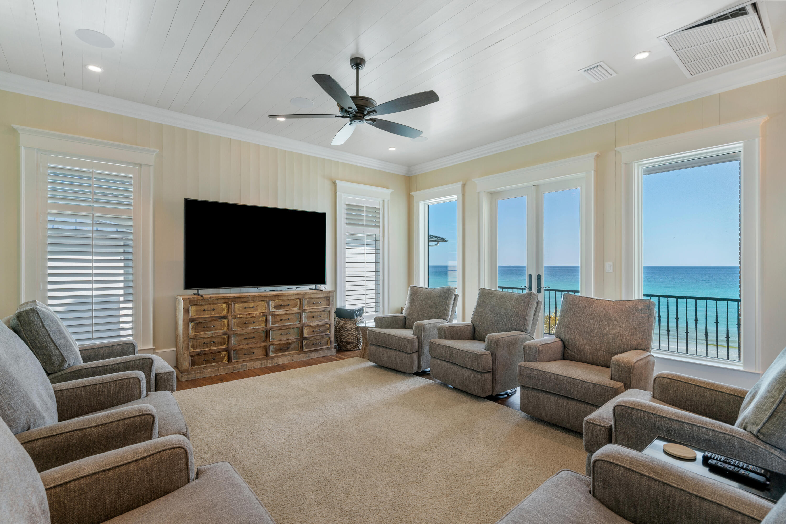 BLUE MOUNTAIN BEACH - Residential