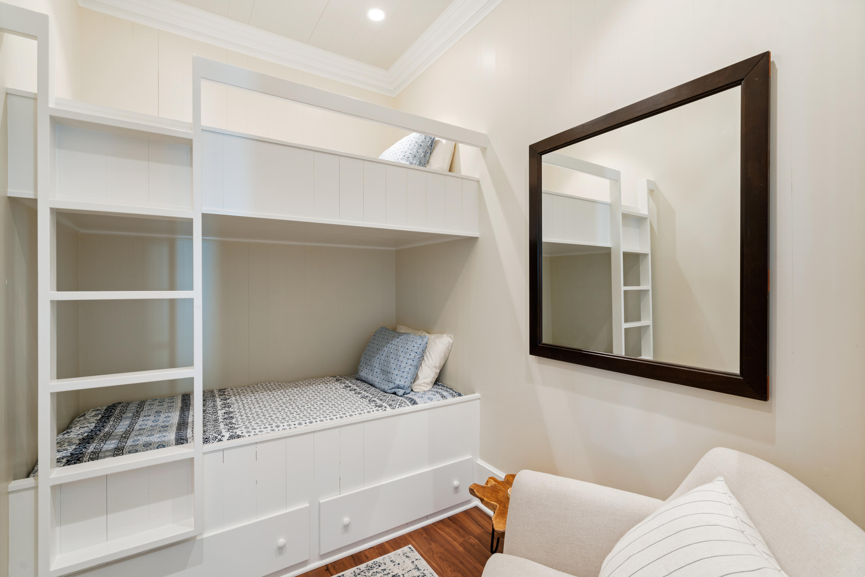 BLUE MOUNTAIN BEACH - Residential
