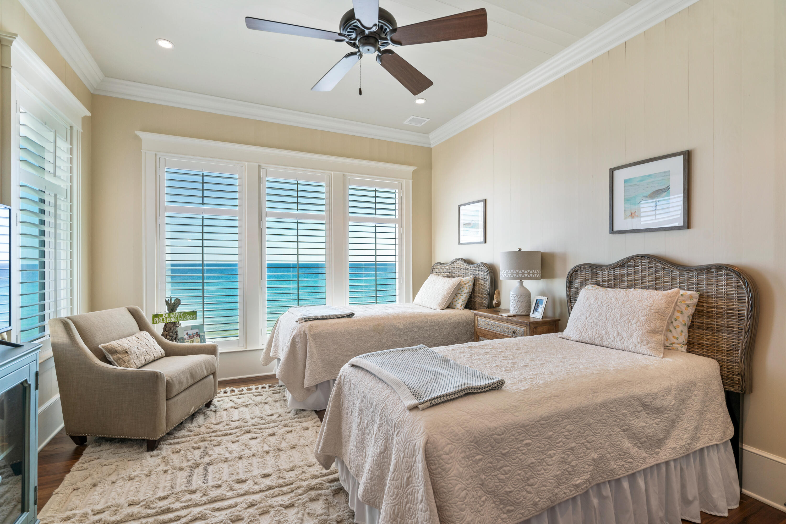 BLUE MOUNTAIN BEACH - Residential