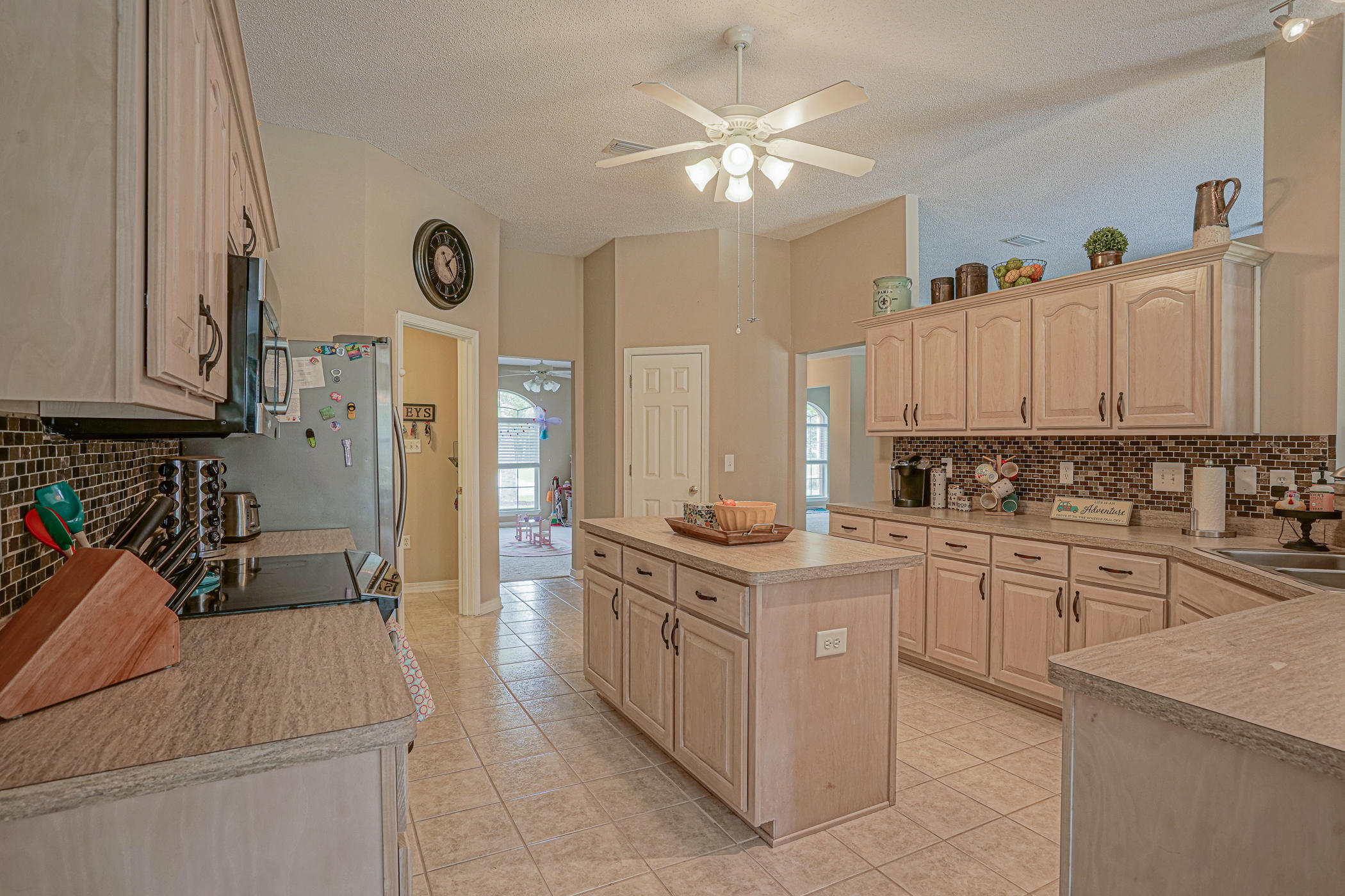 HOLLEY BY THE SEA - Residential