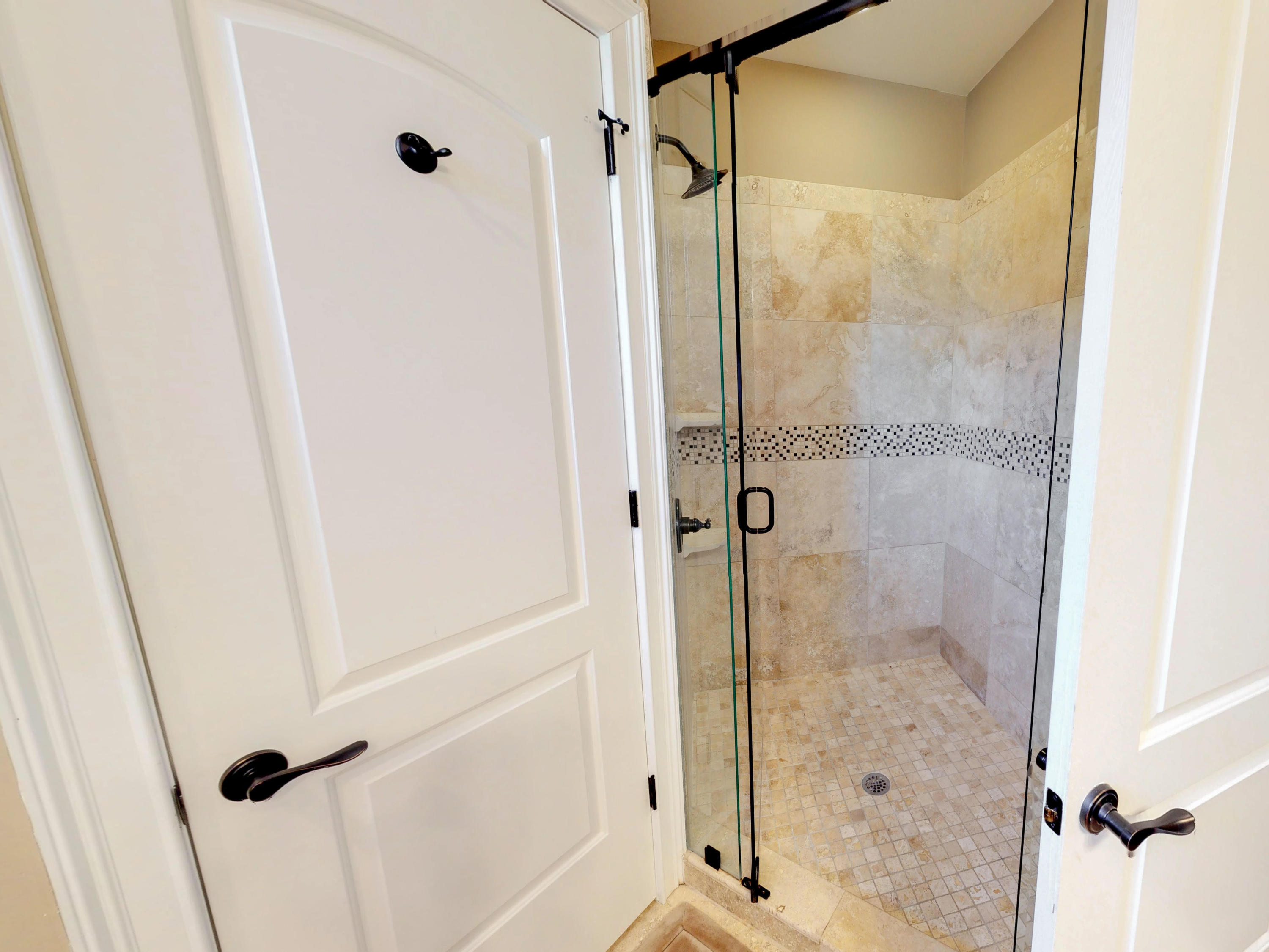 VILLA LAGO - Residential