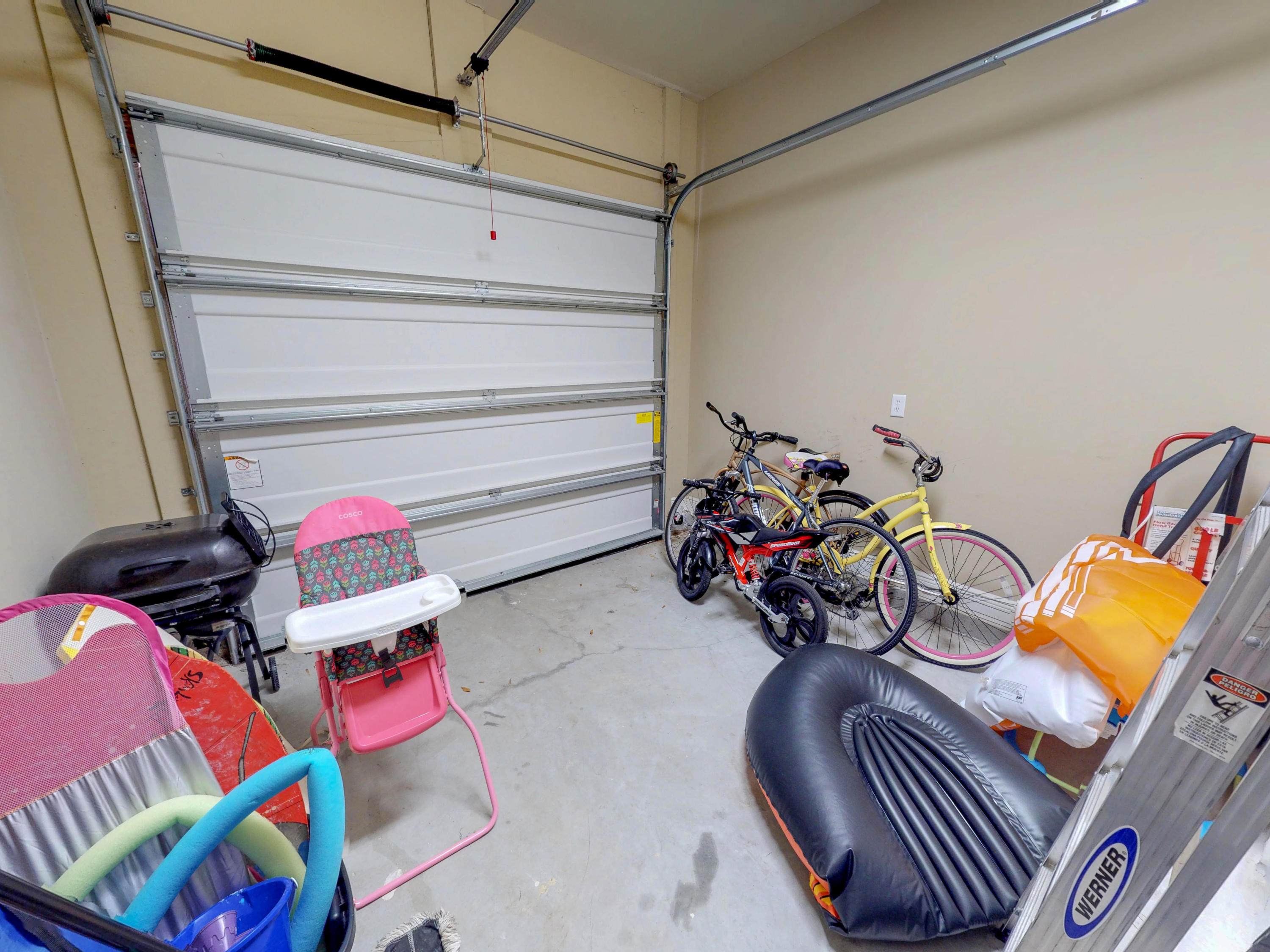 VILLA LAGO - Residential