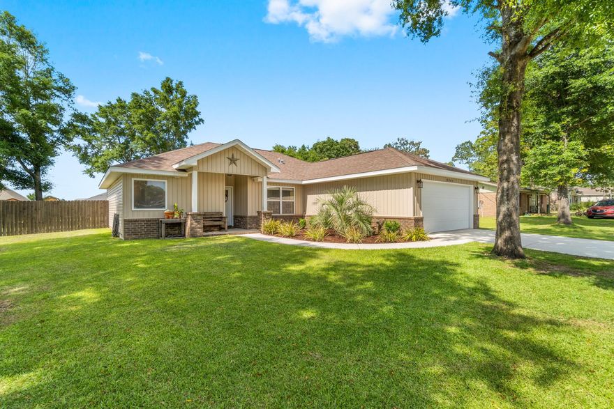 Beautiful Linc Grant, 4-bedroom, 2 bath home on a large, flat, fully fenced lot is ready for you! Exceptionally maintained and a well thought split out floor plan.  Featuring stainless steel appliances, smooth top range, Mohawk Luxury Vinyl Tile throughout the living room, kitchen and bathrooms this is easy living and move in ready! Bedrooms feature upgraded Frieze Carpet for durability. A large open concept kitchen with eat-in dining and a spacious living room with vaulted ceilings make the home feel so much larger than stated square footage!  Come see it for yourself!