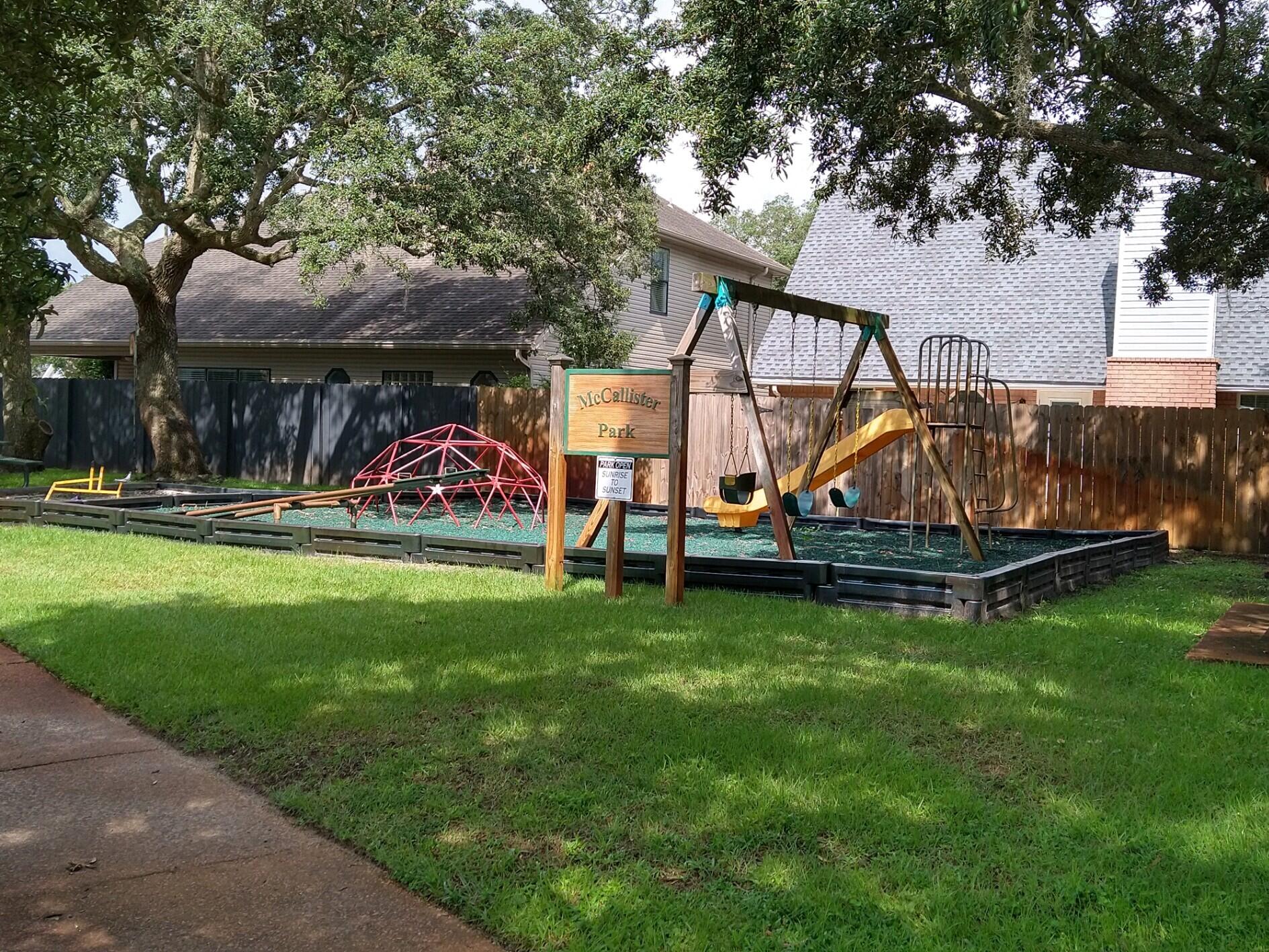 SHALIMAR COMMONS - Residential