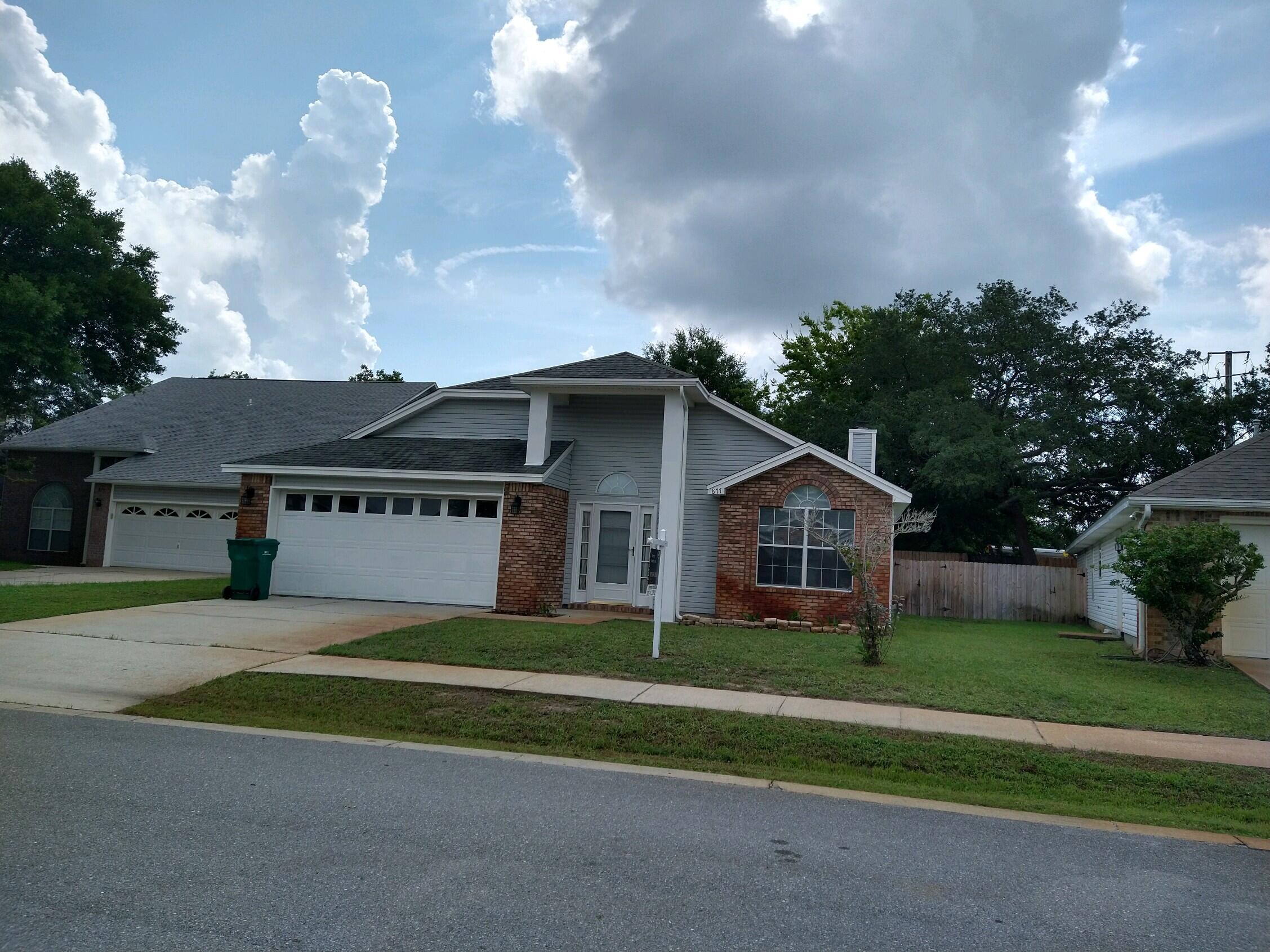 SHALIMAR COMMONS - Residential