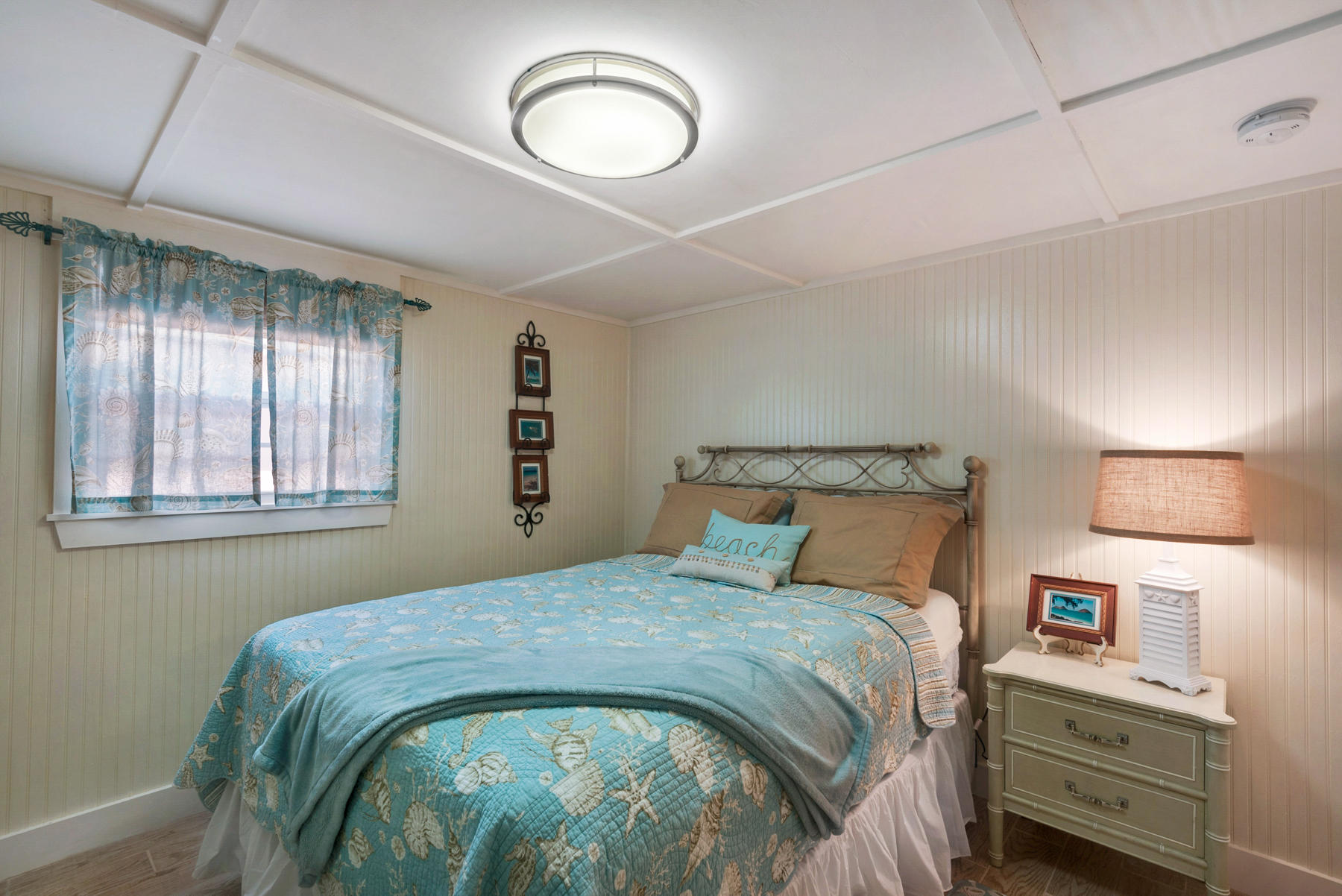 LAGUNA BEACH ESTATES 7TH ADDN - Residential