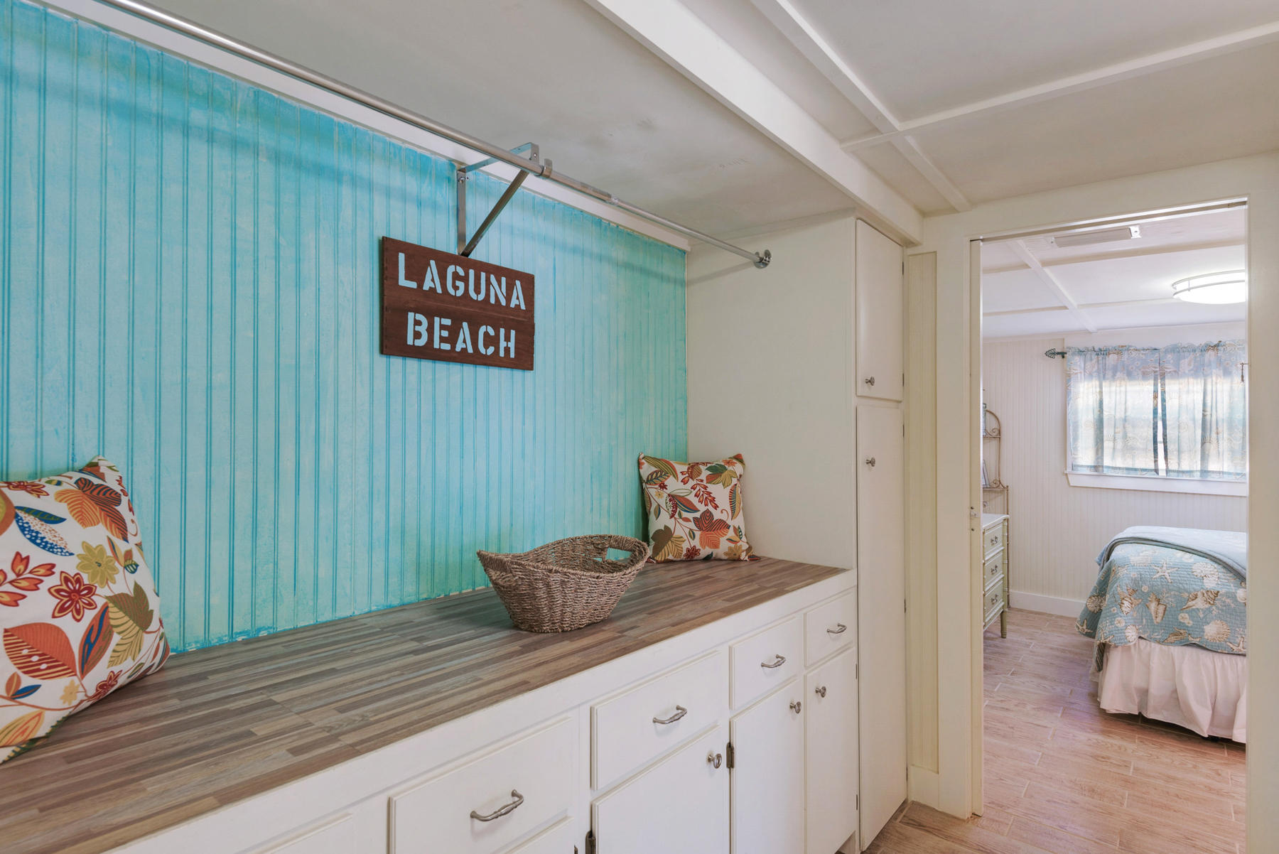 LAGUNA BEACH ESTATES 7TH ADDN - Residential